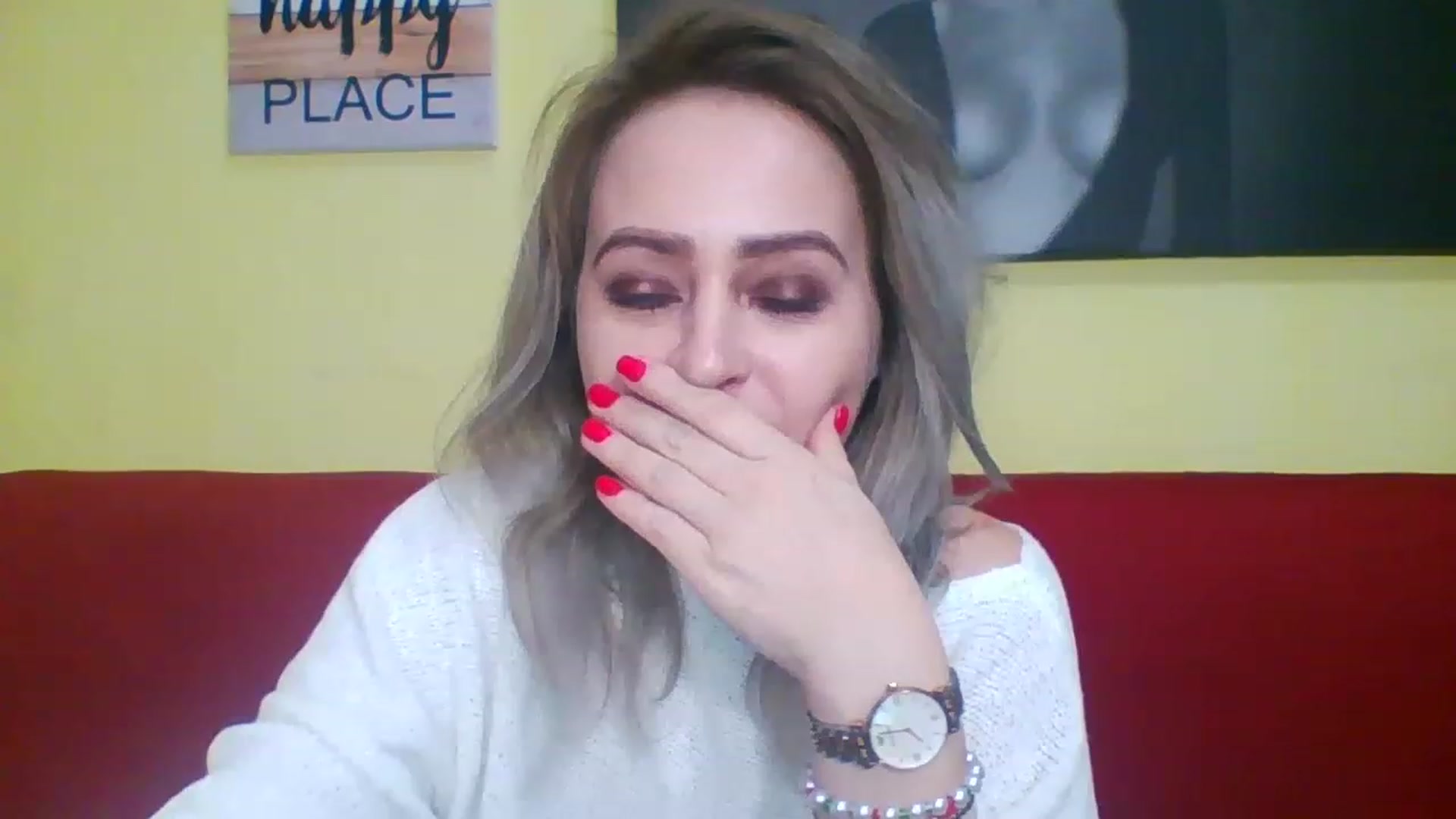 Gallery image thumbnail from GoldenGirl4U1's myfreecams stream on, 12/21/2022, 18:33 image 10 of 20