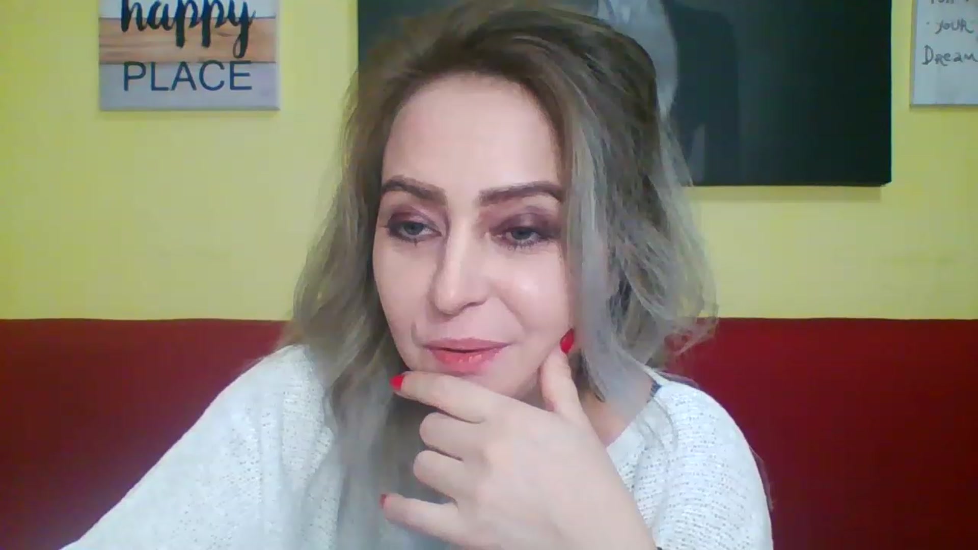 Gallery image thumbnail from GoldenGirl4U1's myfreecams stream on, 12/21/2022, 18:33 image 20 of 20