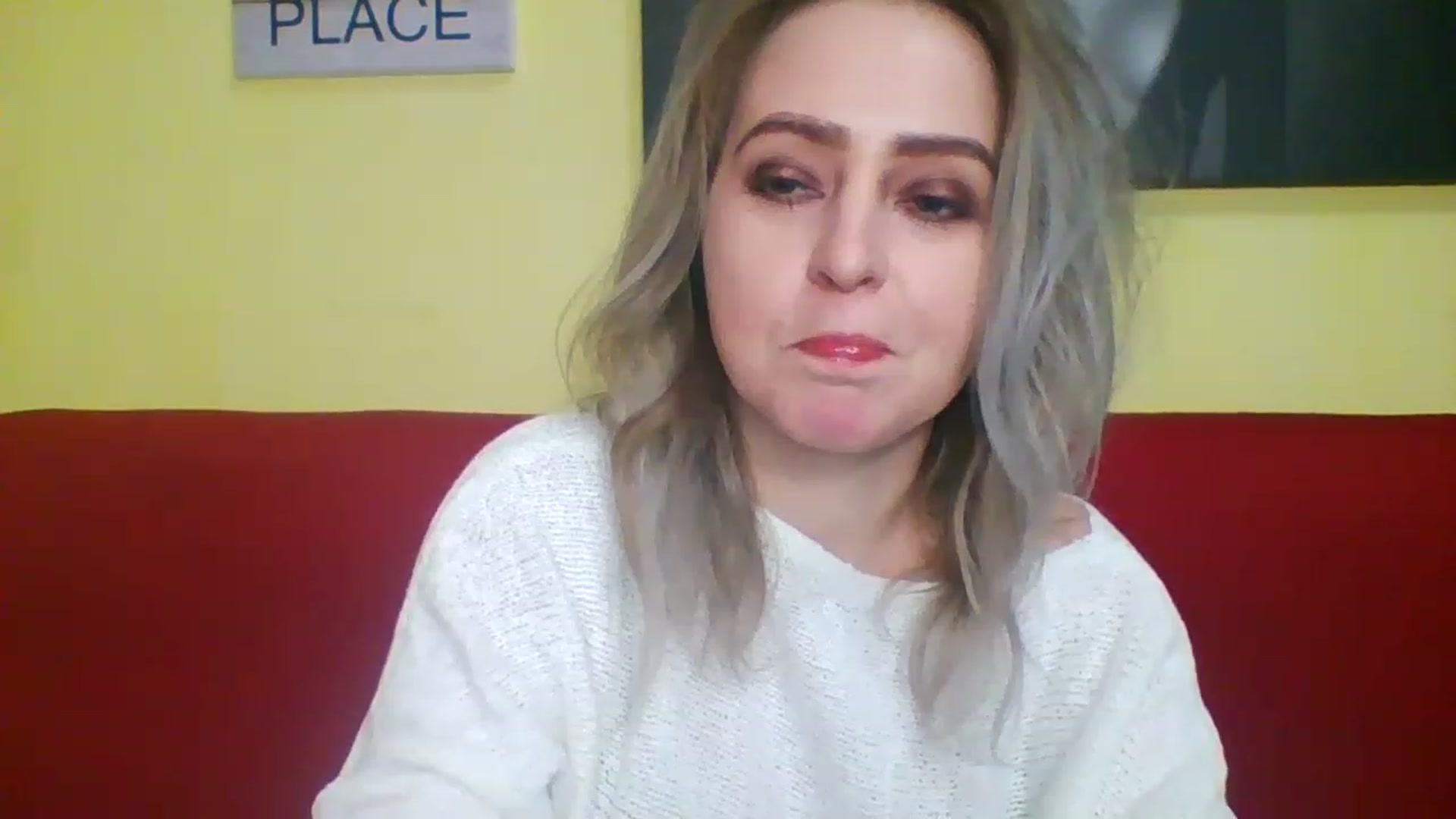 Gallery image thumbnail from GoldenGirl4U1's myfreecams stream on, 12/21/2022, 18:33 image 9 of 20