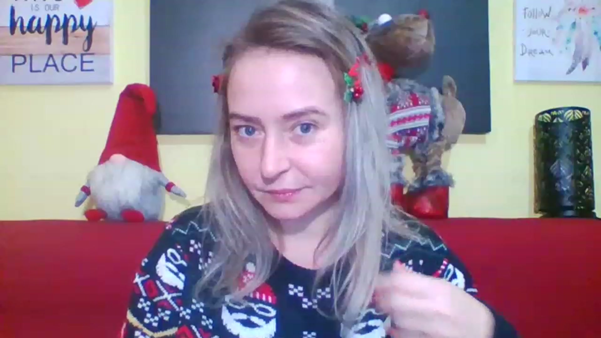 Gallery image thumbnail from GoldenGirl4U1's myfreecams stream on, 12/24/2022, 20:06 image 18 of 20