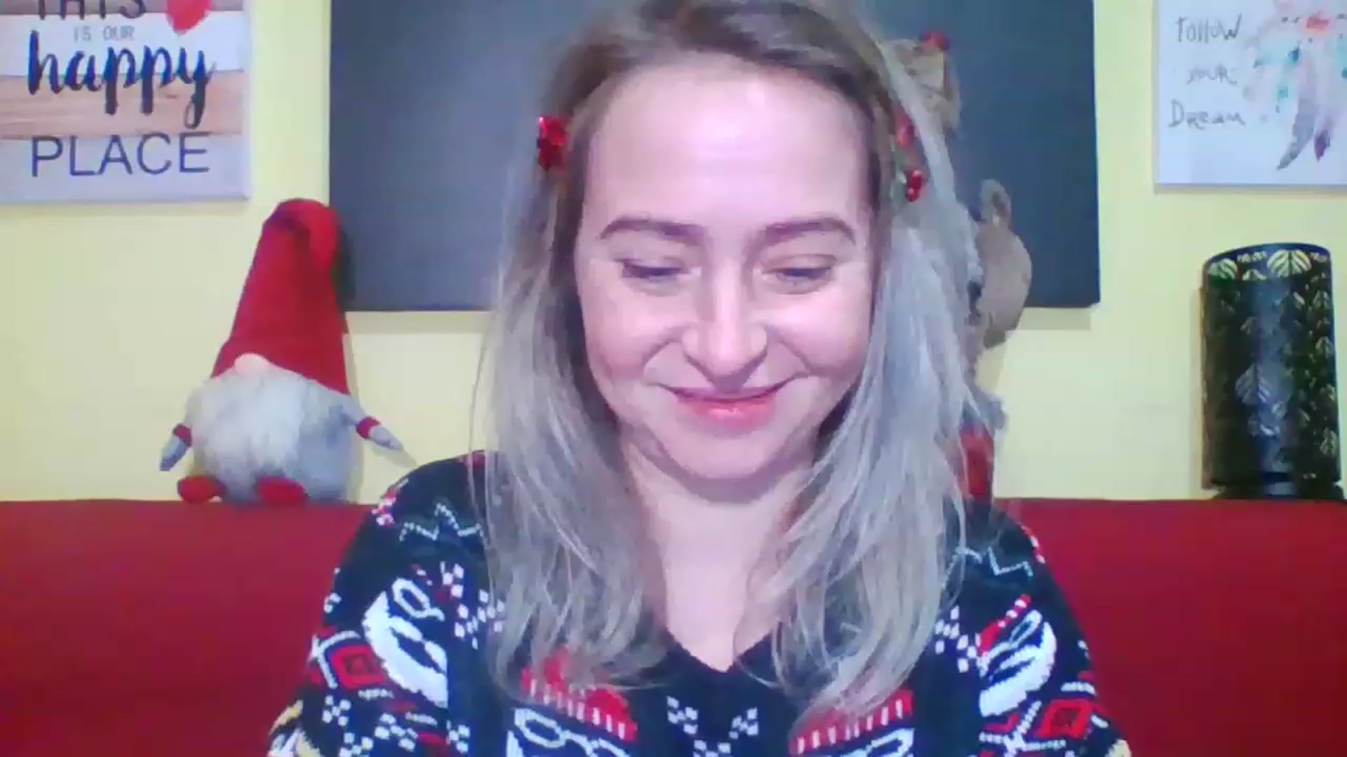 Gallery image thumbnail from GoldenGirl4U1's myfreecams stream on, 12/24/2022, 21:01 image 16 of 20