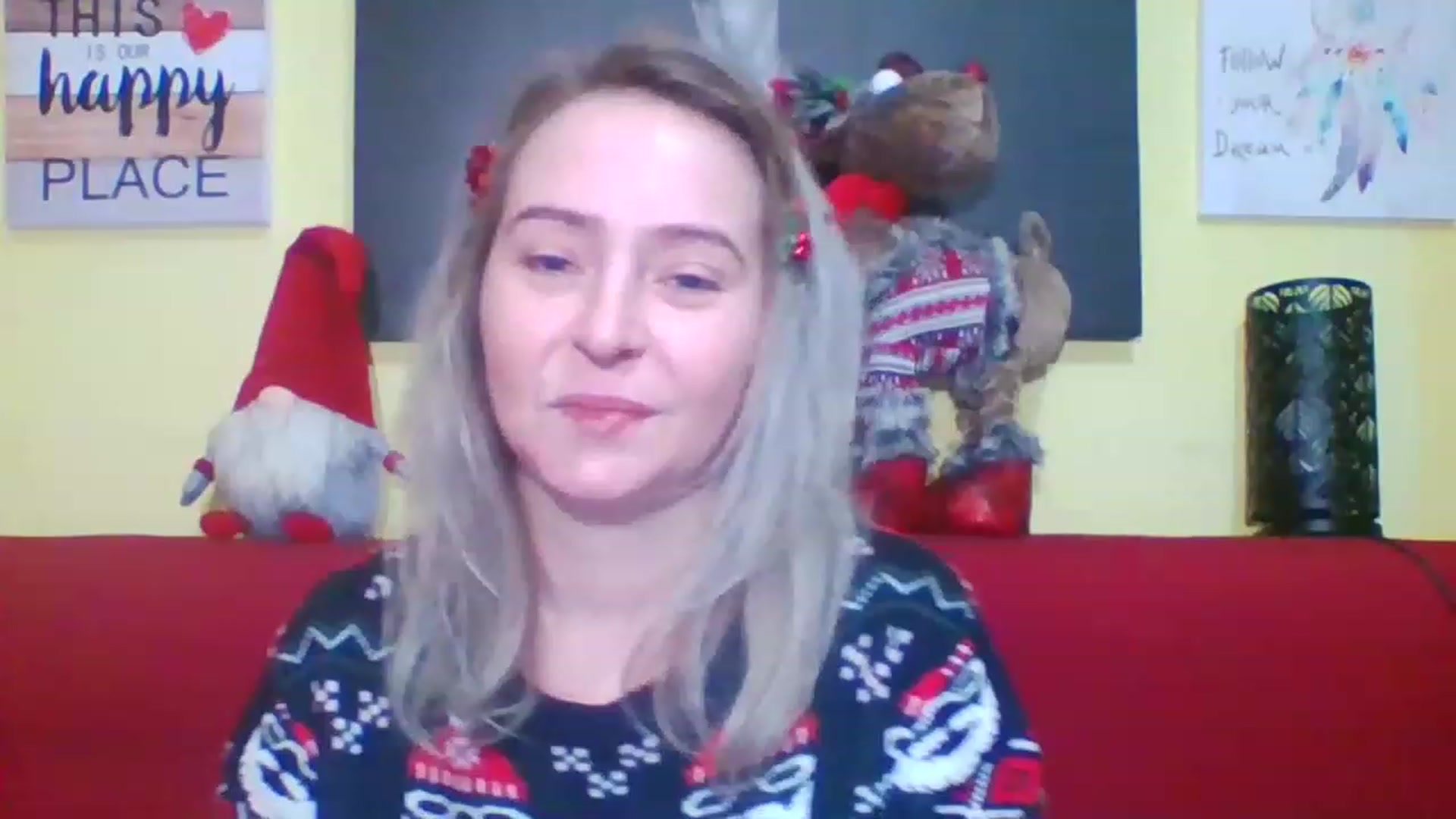 Gallery image thumbnail from GoldenGirl4U1's myfreecams stream on, 12/24/2022, 21:01 image 19 of 20