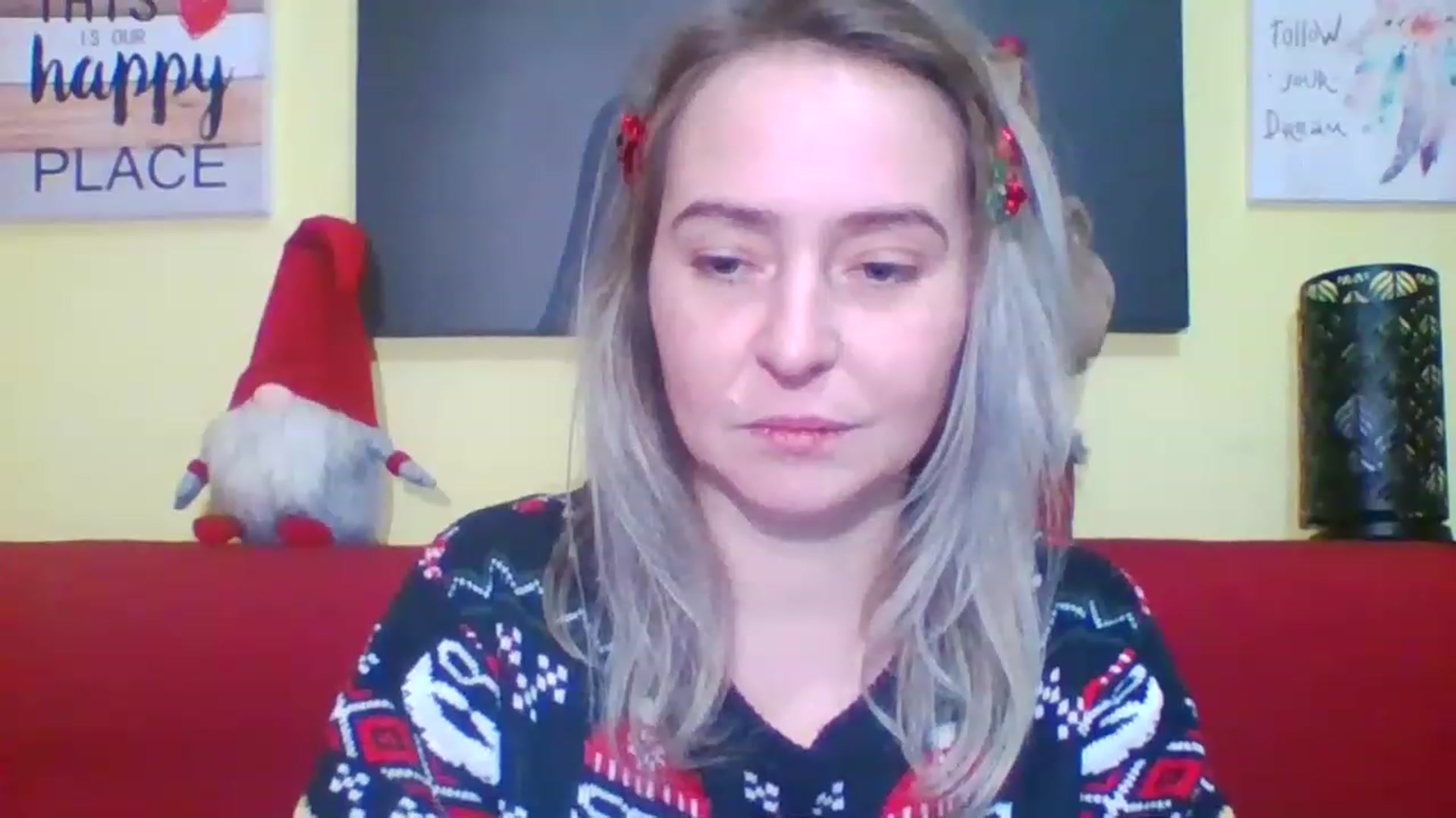 Gallery image thumbnail from GoldenGirl4U1's myfreecams stream on, 12/24/2022, 21:01 image 17 of 20