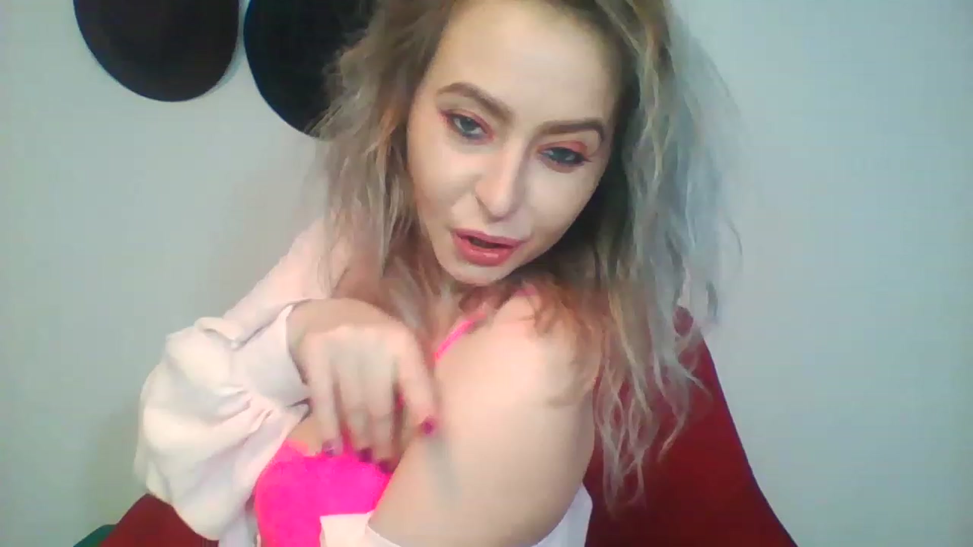 Gallery image thumbnail from GoldenGirl4U1's myfreecams stream on, 01/08/2023, 13:39 image 18 of 20