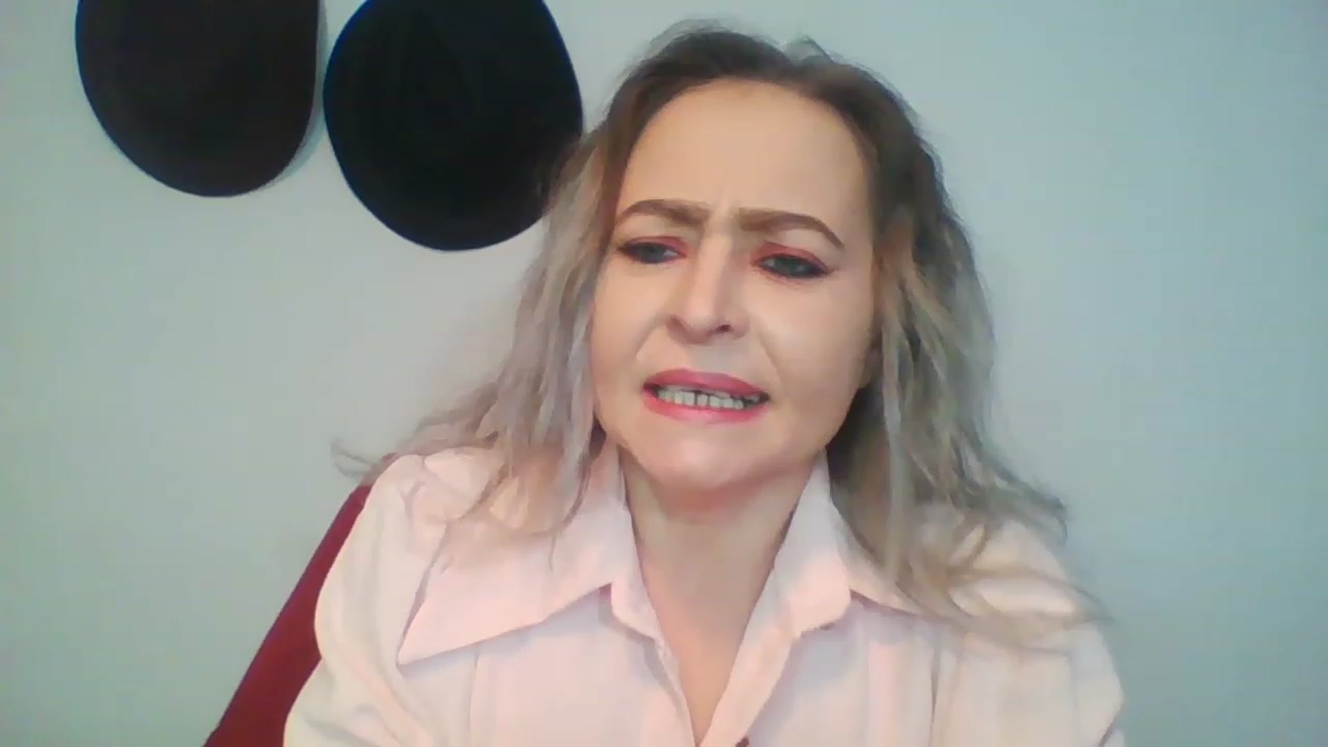 Gallery image thumbnail from GoldenGirl4U1's myfreecams stream on, 01/08/2023, 13:39 image 10 of 20