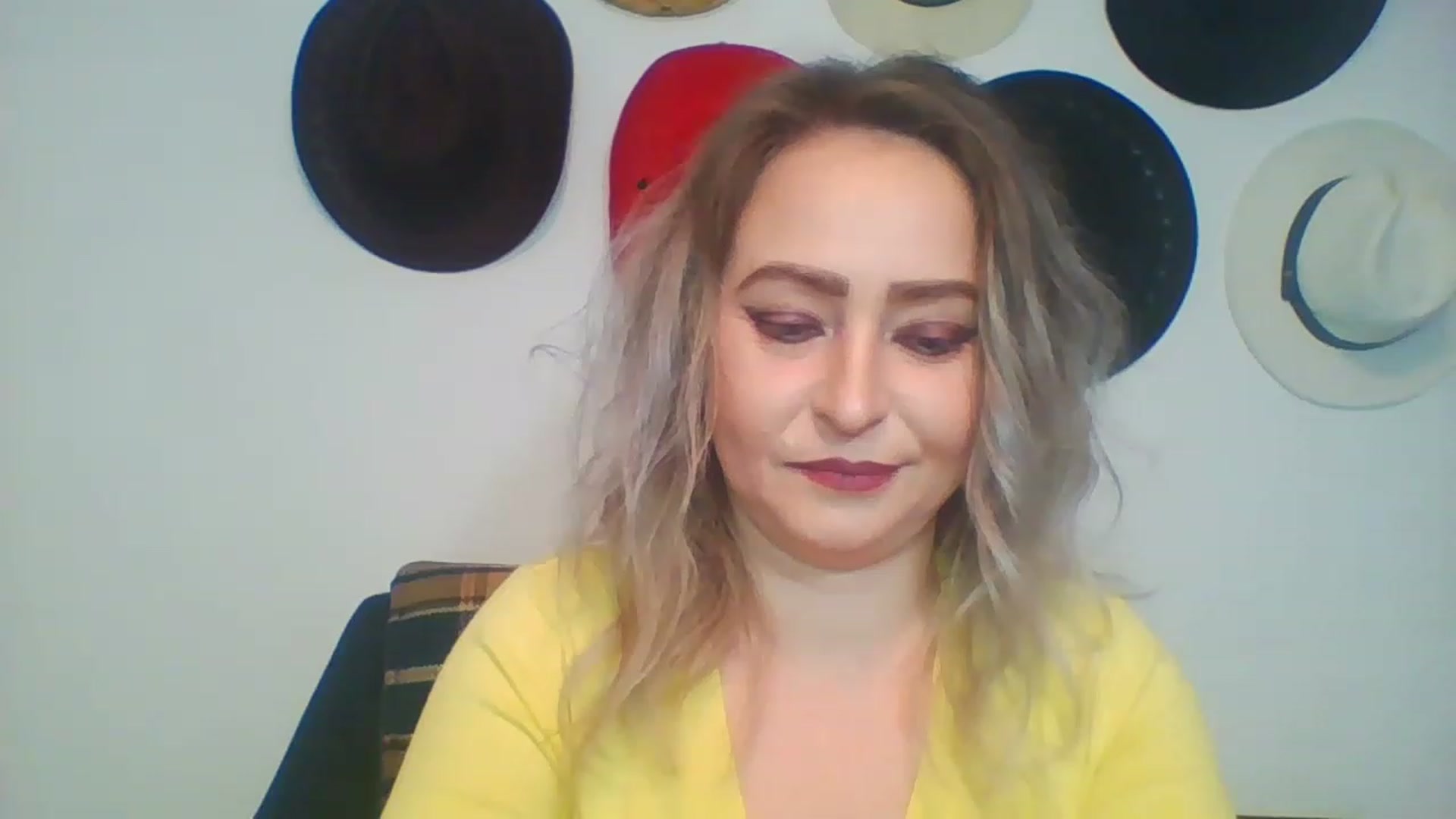 Gallery image thumbnail from GoldenGirl4U1's myfreecams stream on, 01/15/2023, 13:52 image 9 of 20