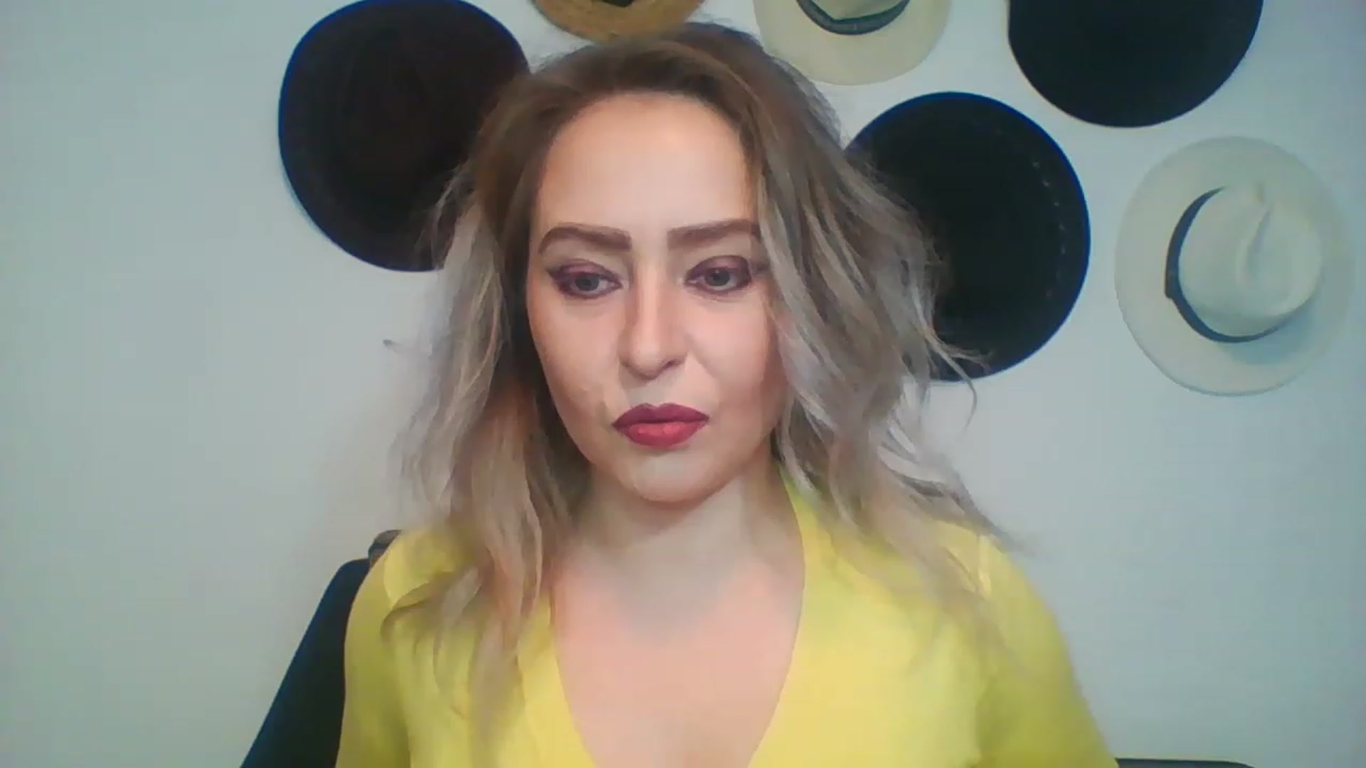 Gallery image thumbnail from GoldenGirl4U1's myfreecams stream on, 01/15/2023, 13:52 image 5 of 20