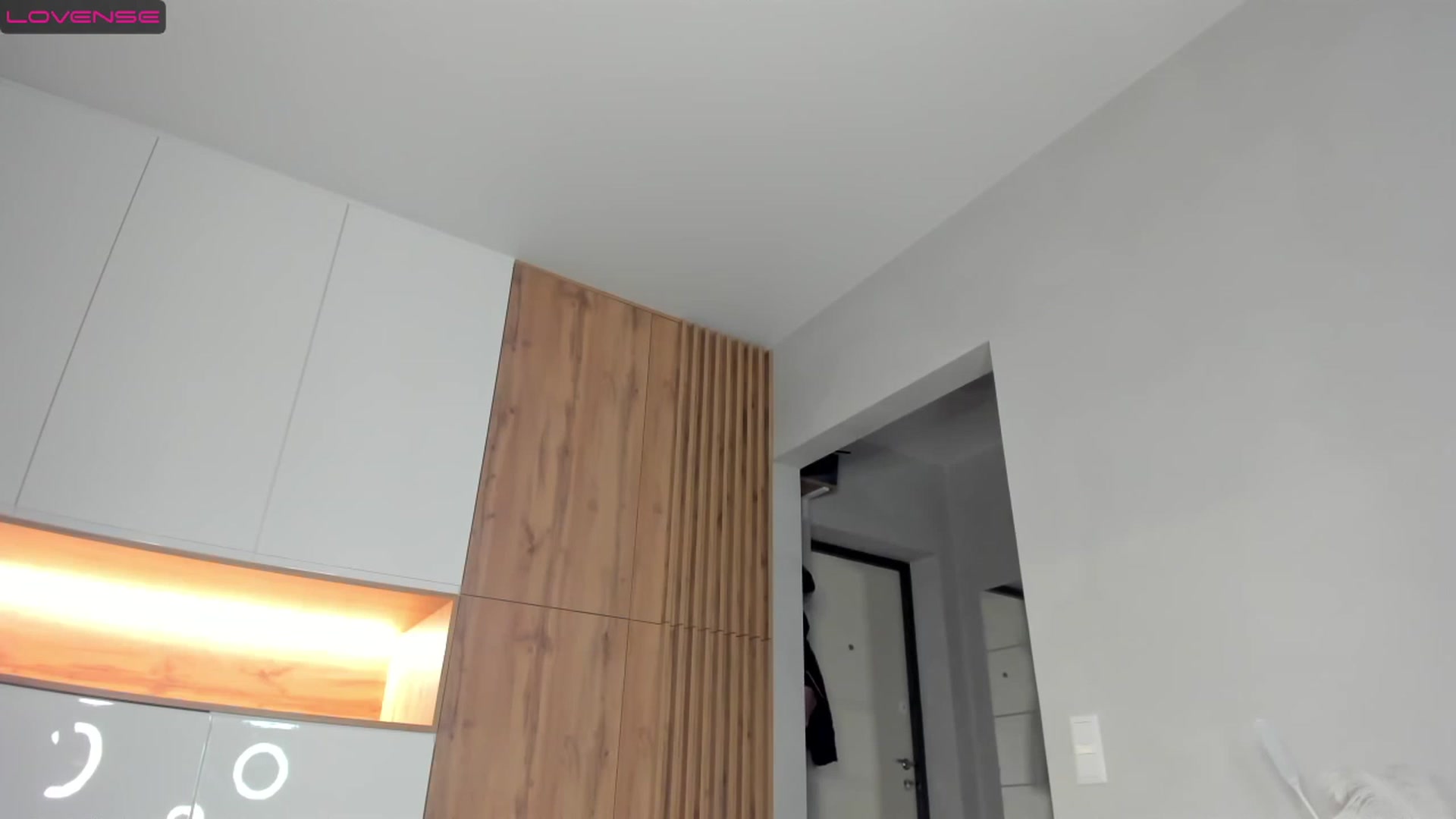 Gallery image thumbnail from GoldenKate_'s myfreecams stream on, 11/21/2022, 20:54 image 1 of 20