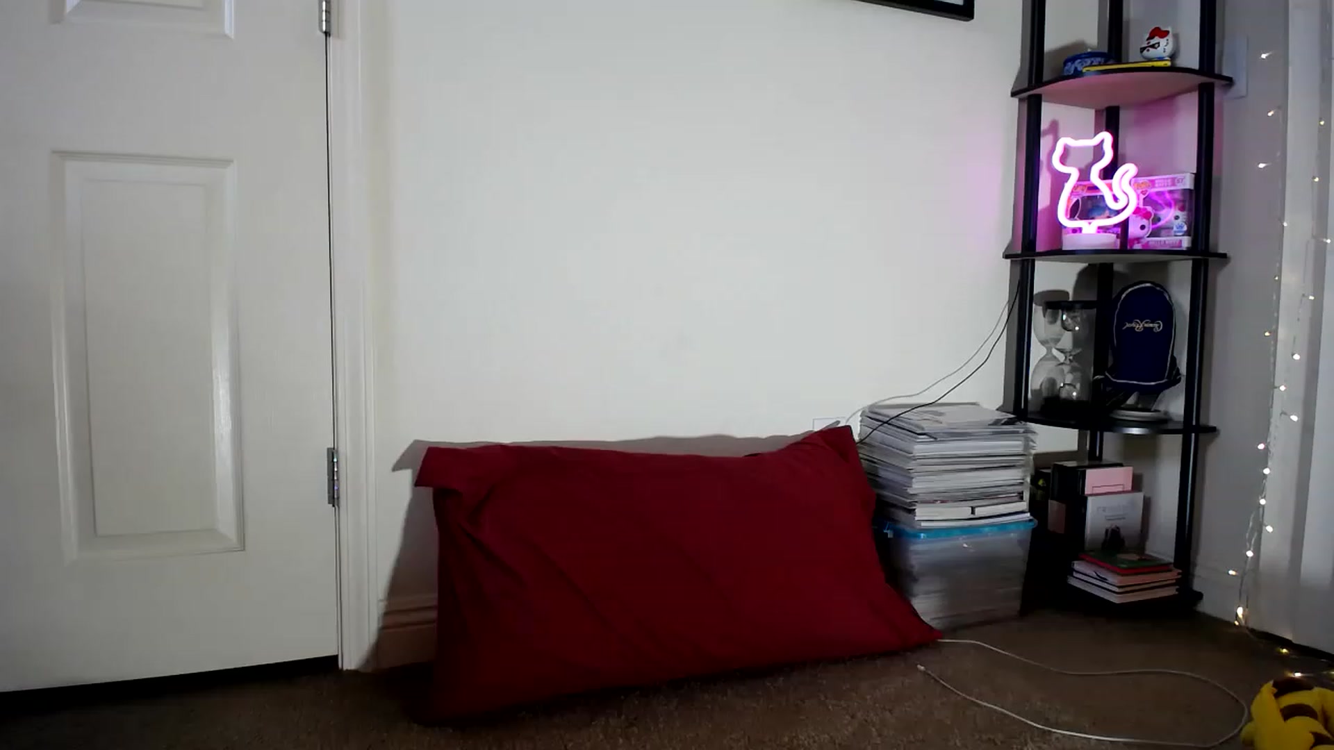 Gallery image thumbnail from GoldenKittee's myfreecams stream on, 02/16/2023, 07:09 image 2 of 20