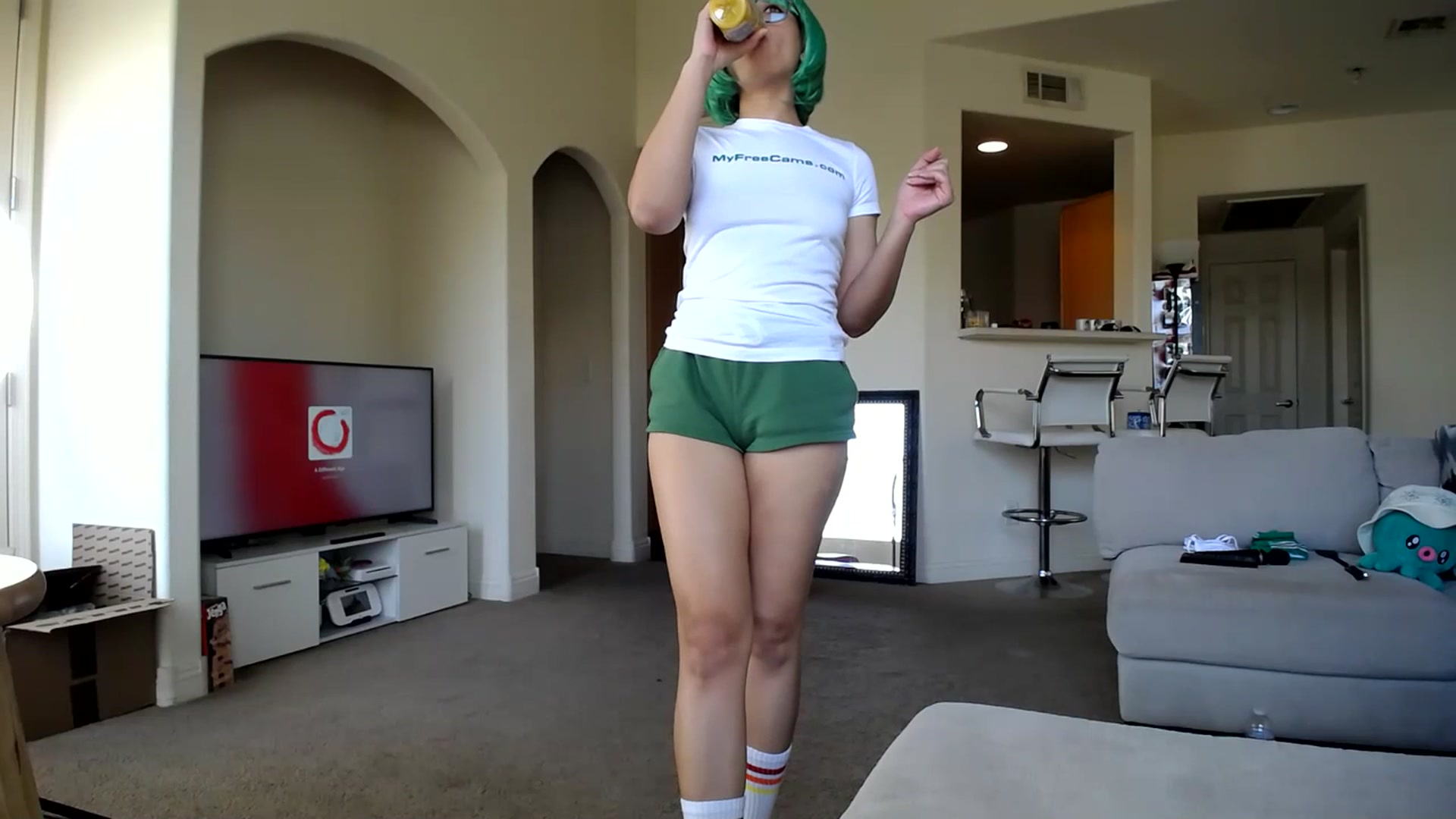 Gallery image thumbnail from GoldenKittee's myfreecams stream on, 07/02/2023, 19:19 image 16 of 20
