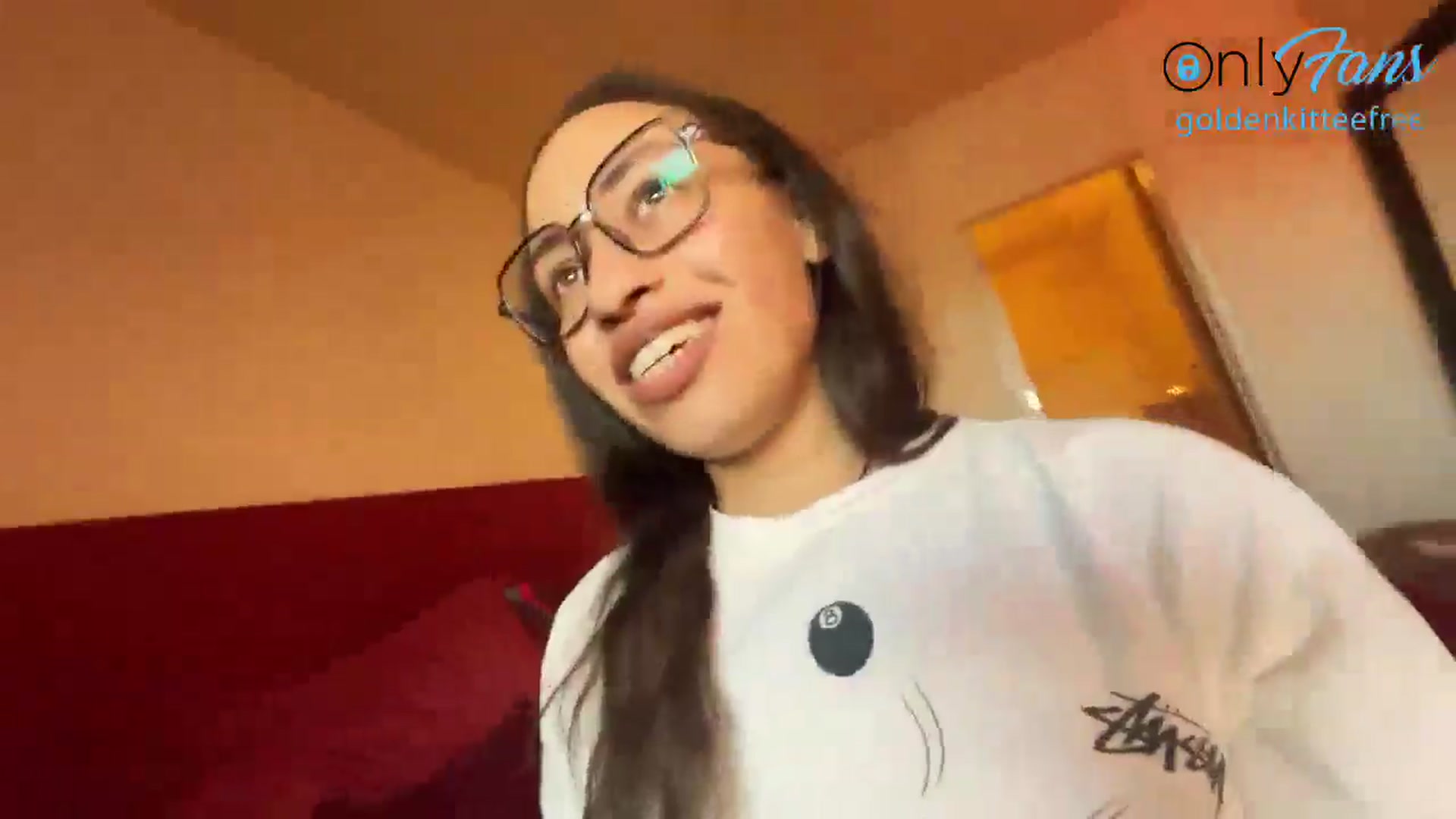 Gallery image thumbnail from GoldenKittee's myfreecams stream on, 04/29/2024, 01:44 image 19 of 20