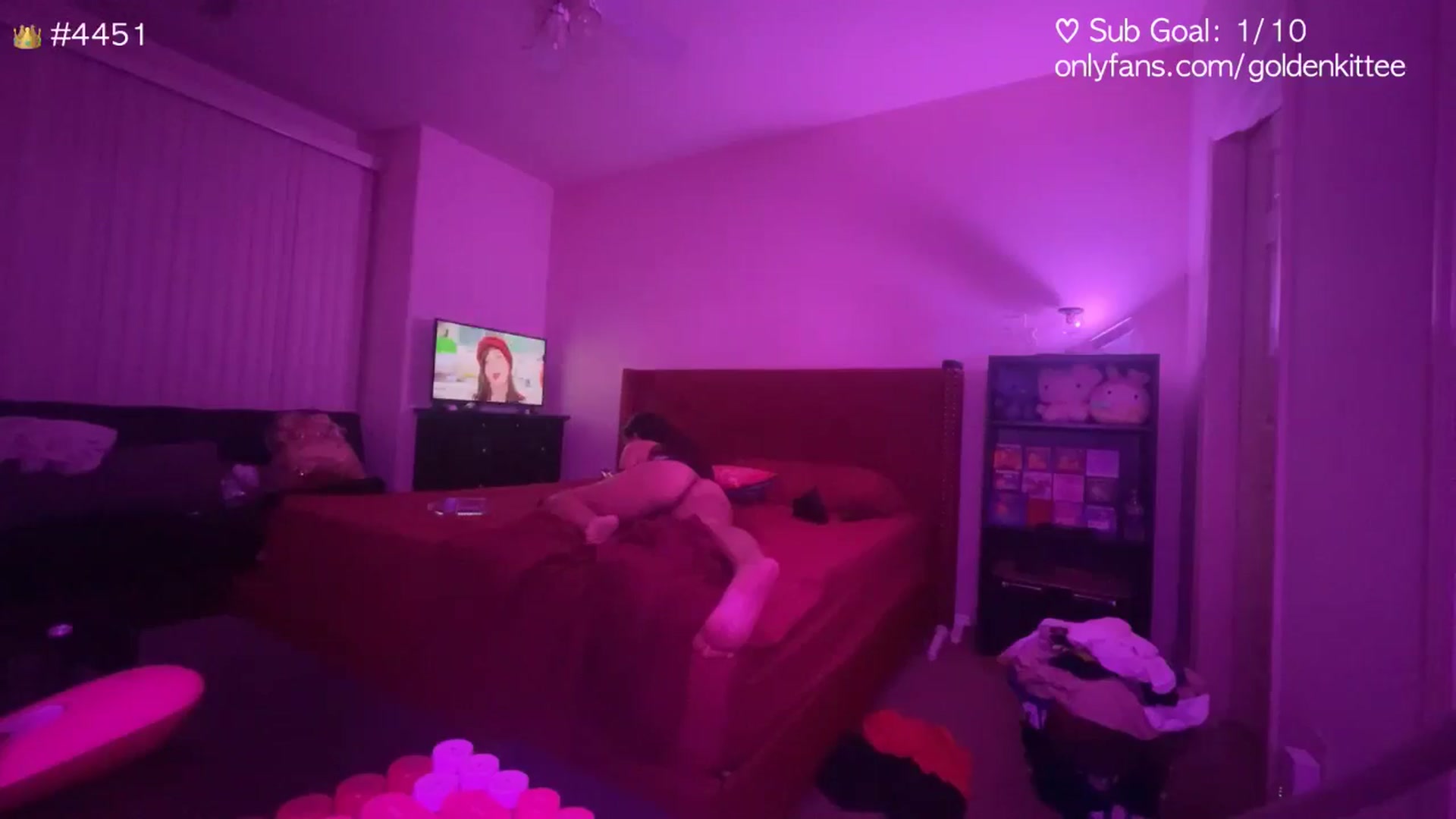 Gallery image thumbnail from GoldenKittee's myfreecams stream on, 09/26/2024, 09:59 image 12 of 20