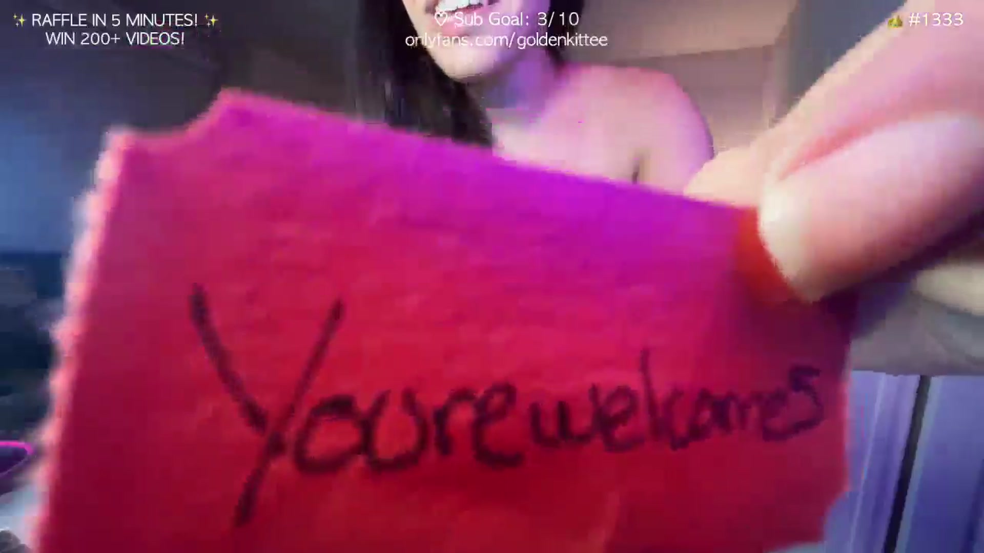 Gallery image thumbnail from GoldenKittee's myfreecams stream on, 10/13/2024, 07:43 image 20 of 20