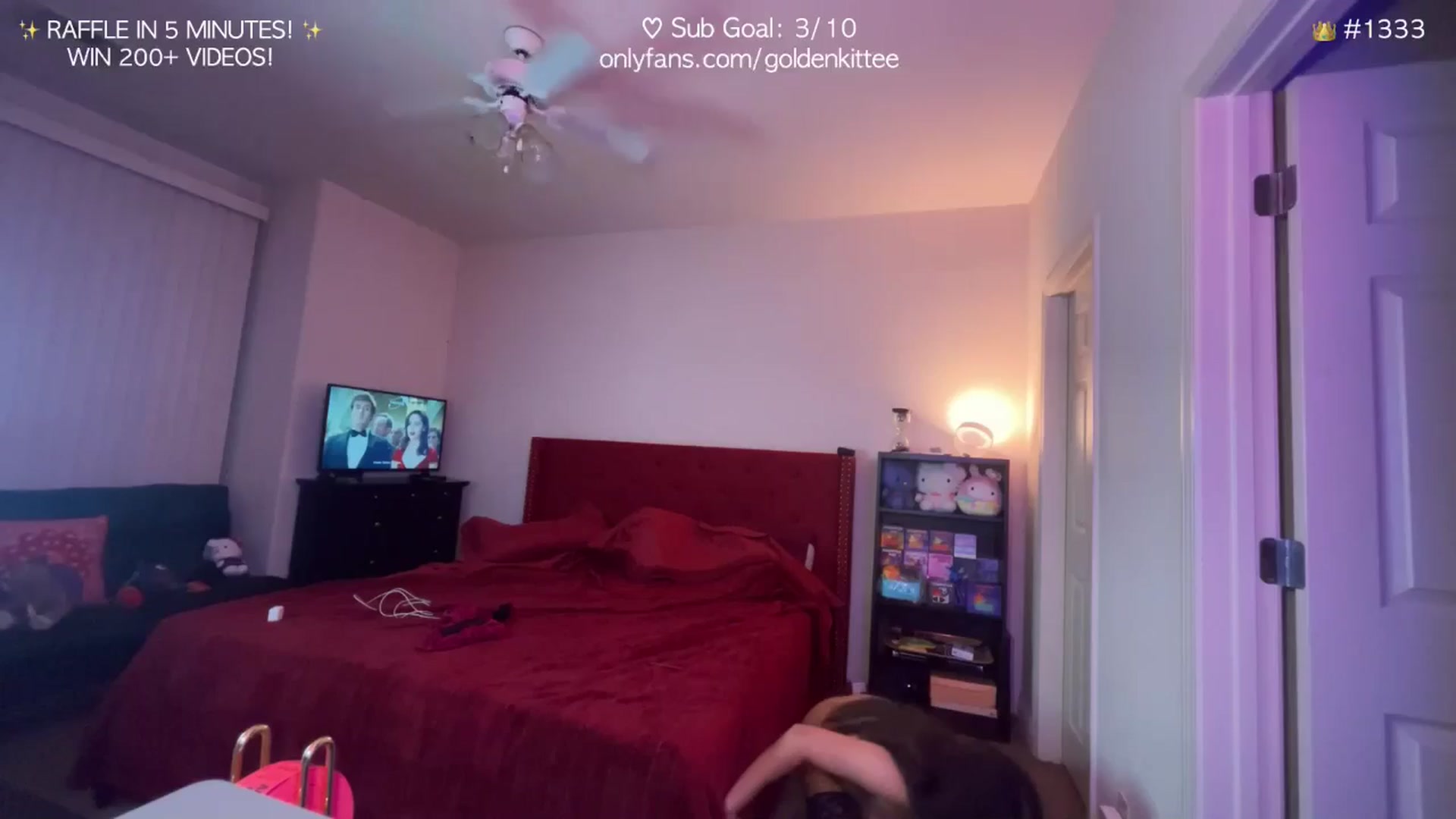 Gallery image thumbnail from GoldenKittee's myfreecams stream on, 10/13/2024, 07:43 image 2 of 20