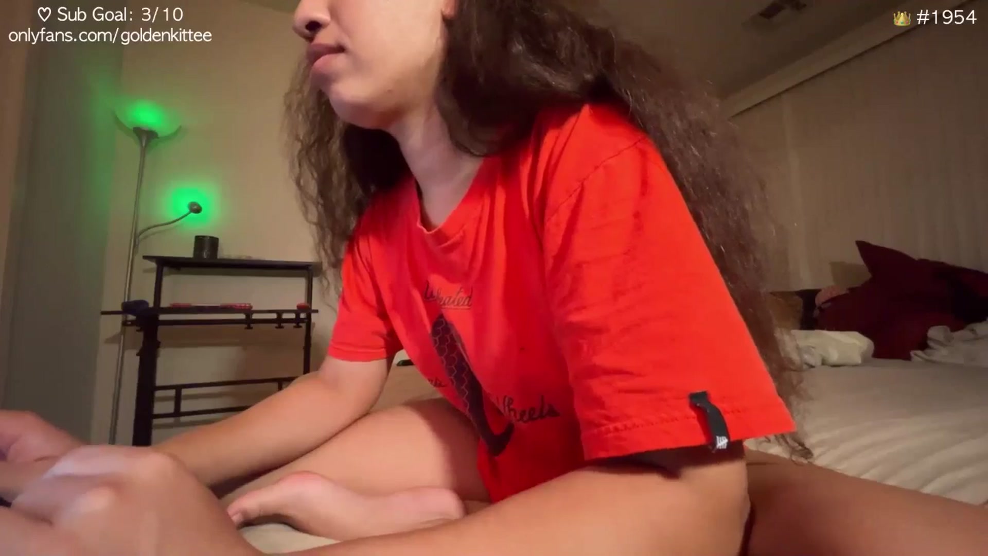 Gallery image thumbnail from GoldenKittee's myfreecams stream on, 10/24/2024, 09:12 image 19 of 20
