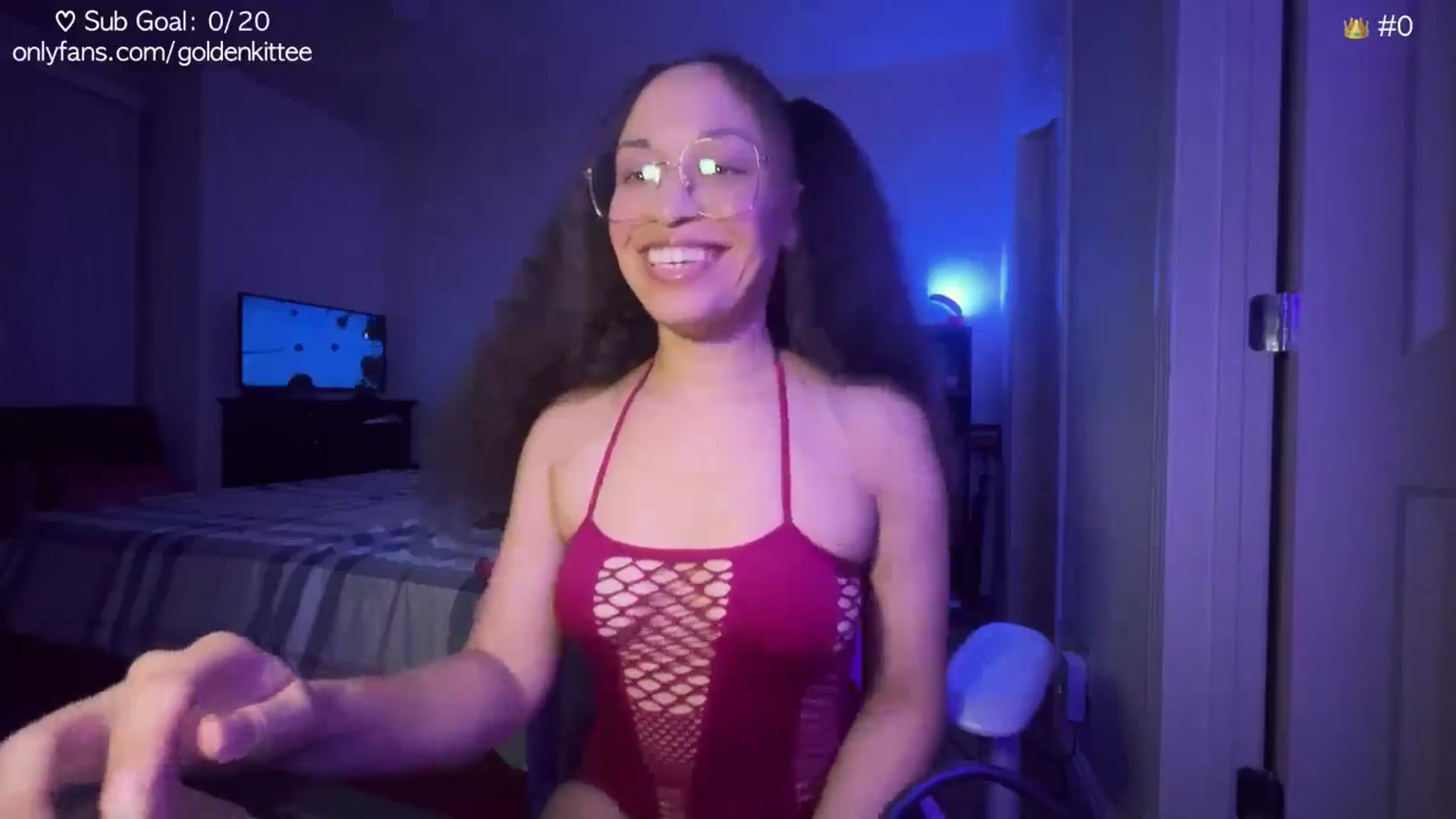 Gallery image thumbnail from GoldenKittee's myfreecams stream on, 11/08/2024, 09:10 image 3 of 20
