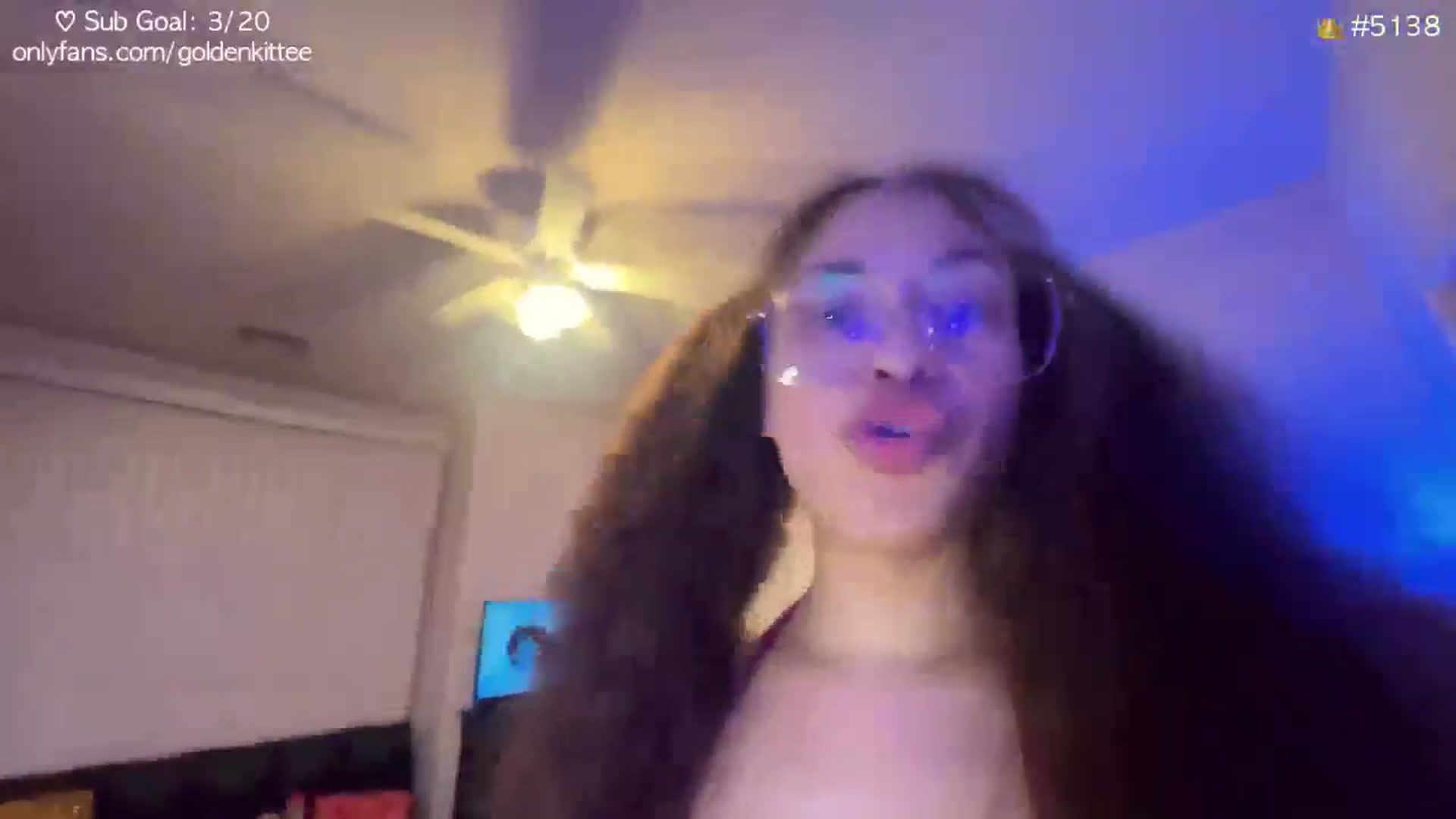 Gallery image thumbnail from GoldenKittee's myfreecams stream on, 11/08/2024, 10:30 image 2 of 20