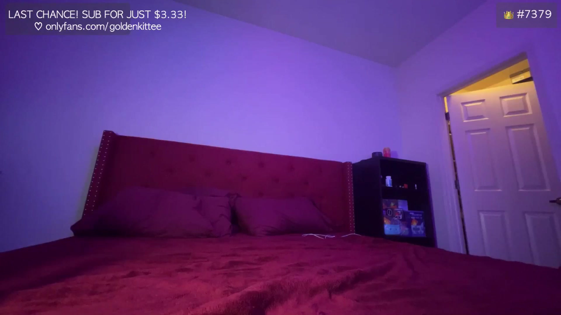 Gallery image thumbnail from GoldenKittee's myfreecams stream on, 12/12/2024, 03:46 image 12 of 20