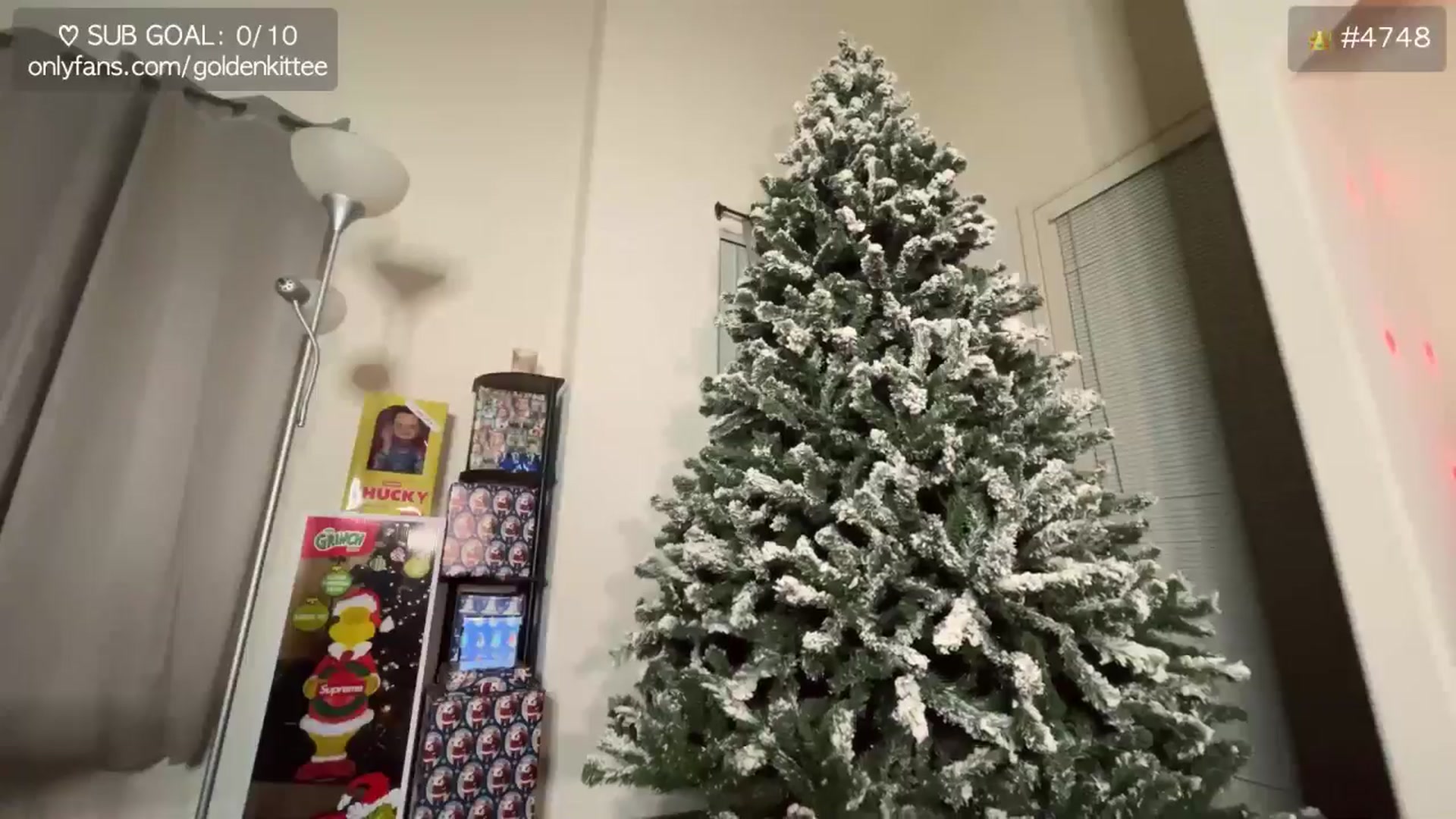 Gallery image thumbnail from GoldenKittee's myfreecams stream on, 12/13/2024, 11:08 image 13 of 20