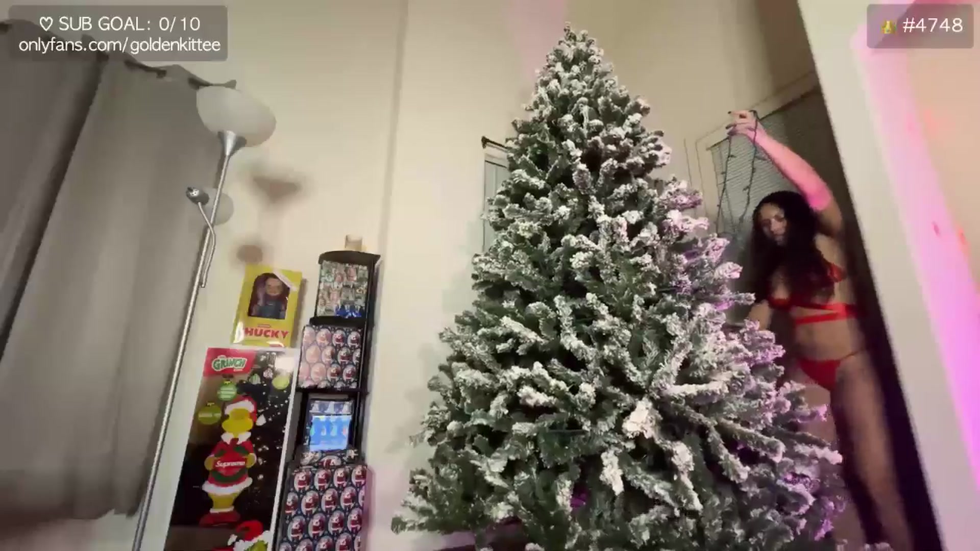 Gallery image thumbnail from GoldenKittee's myfreecams stream on, 12/13/2024, 11:08 image 16 of 20