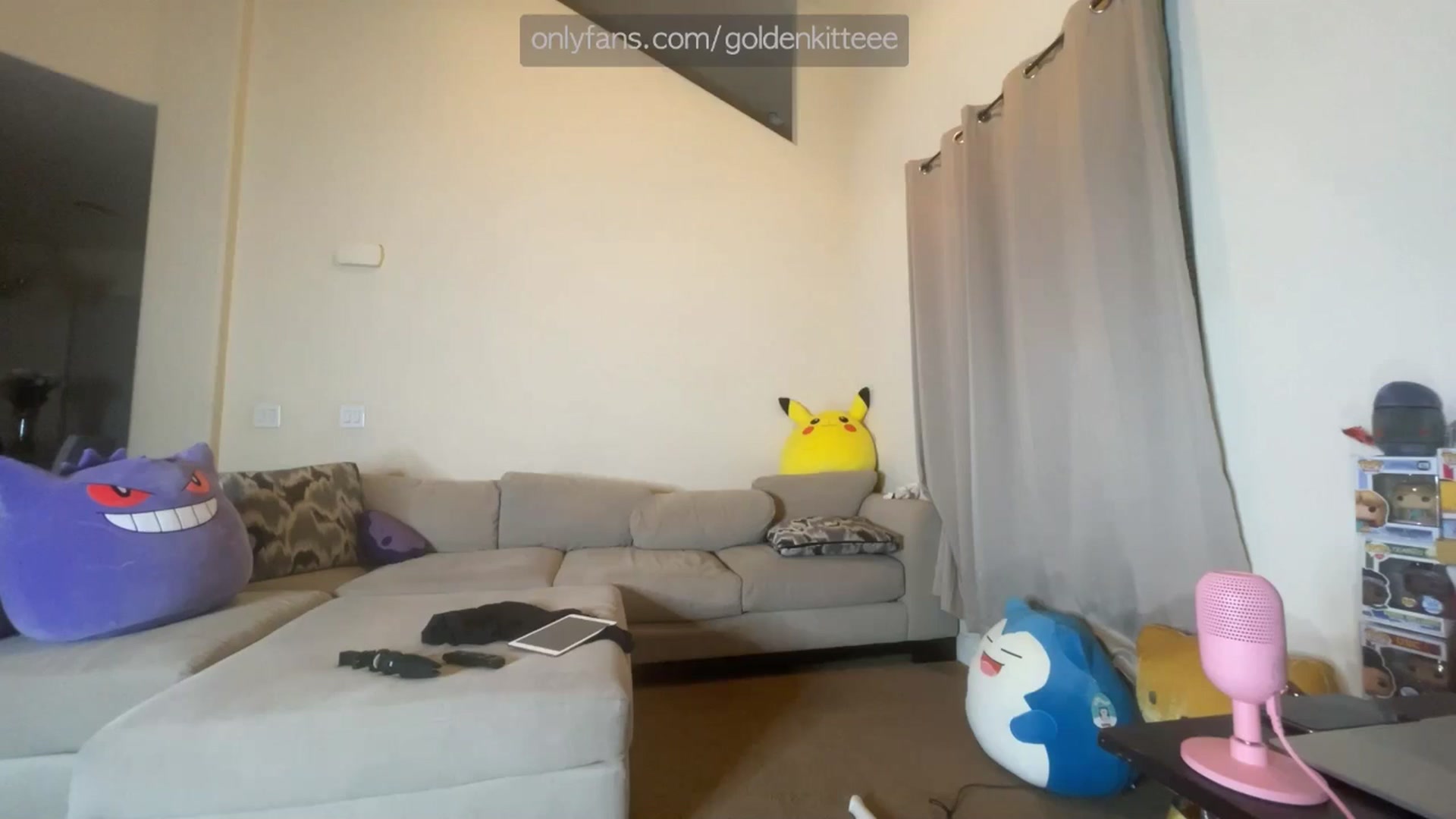 Gallery image thumbnail from GoldenKittee's myfreecams stream on, 06/13/2025, 09:58 image 10 of 20