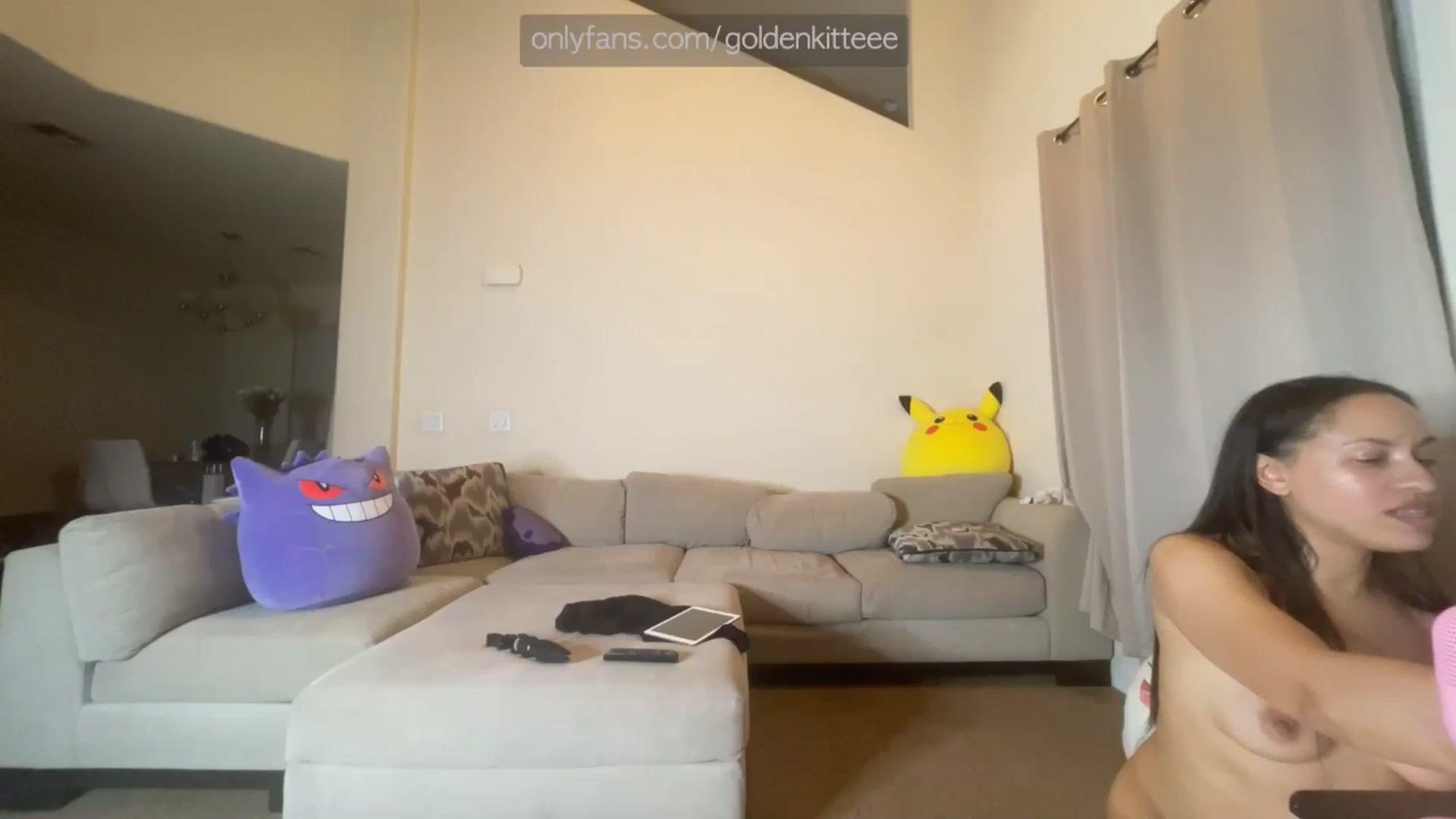 Gallery image thumbnail from GoldenKittee's myfreecams stream on, 06/13/2025, 09:58 image 2 of 20