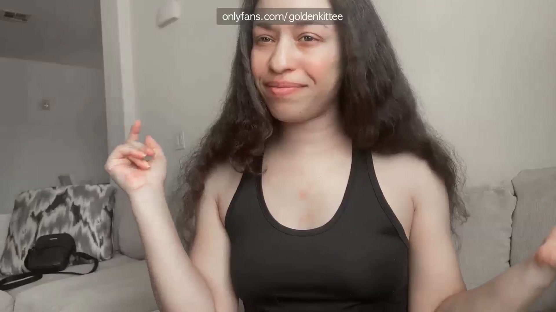 Gallery image thumbnail from GoldenKittee's myfreecams stream on, 12/05/2025, 19:21 image 10 of 20