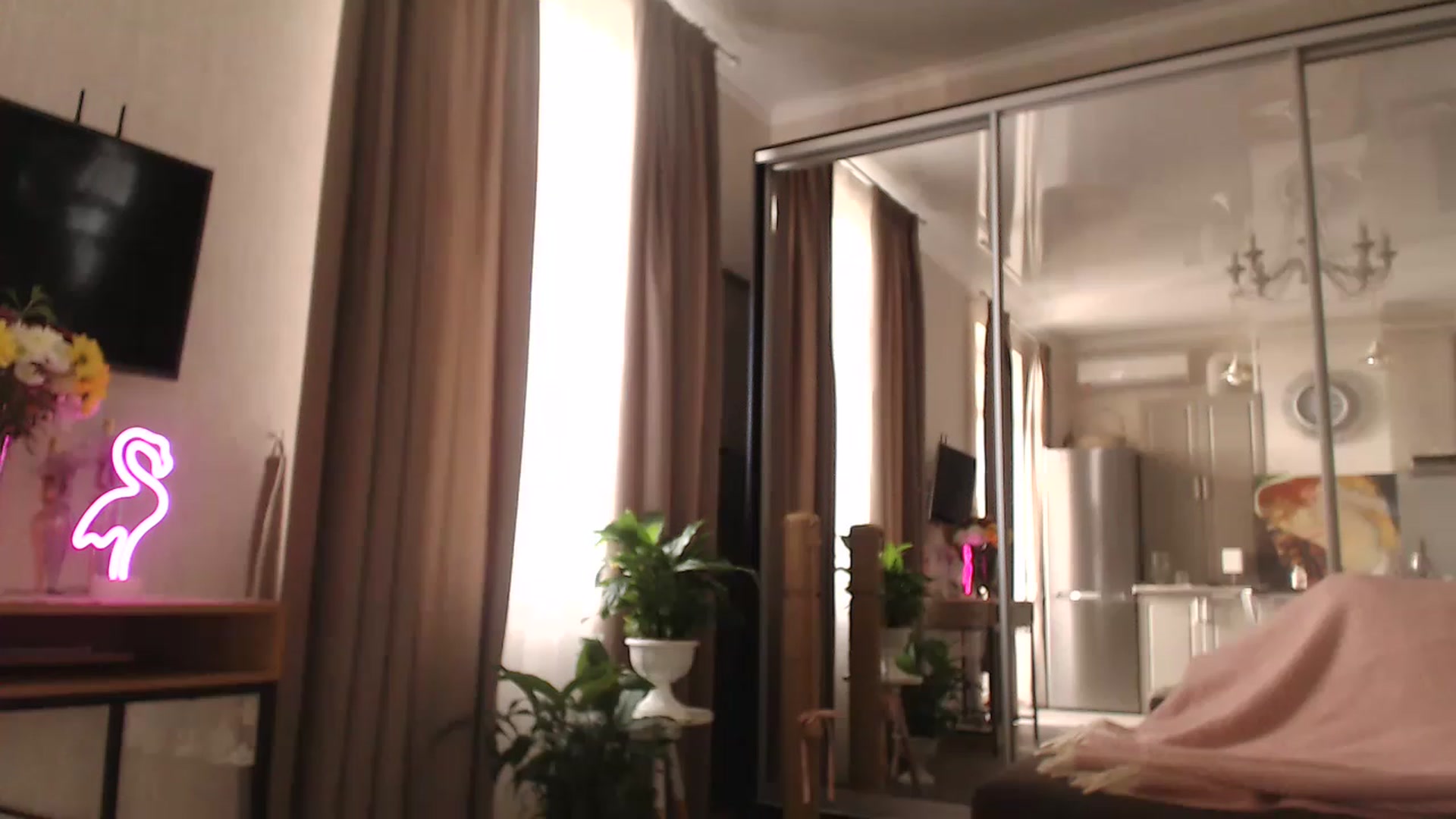 Gallery image thumbnail from Golden_Teaser's myfreecams stream on, 11/14/2022, 12:41 image 20 of 20