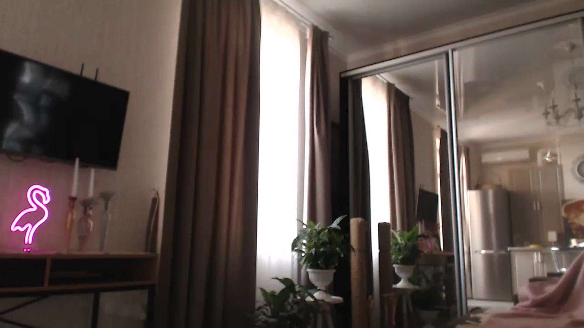 Gallery image thumbnail from Golden_Teaser's myfreecams stream on, 11/19/2022, 13:00 image 12 of 20