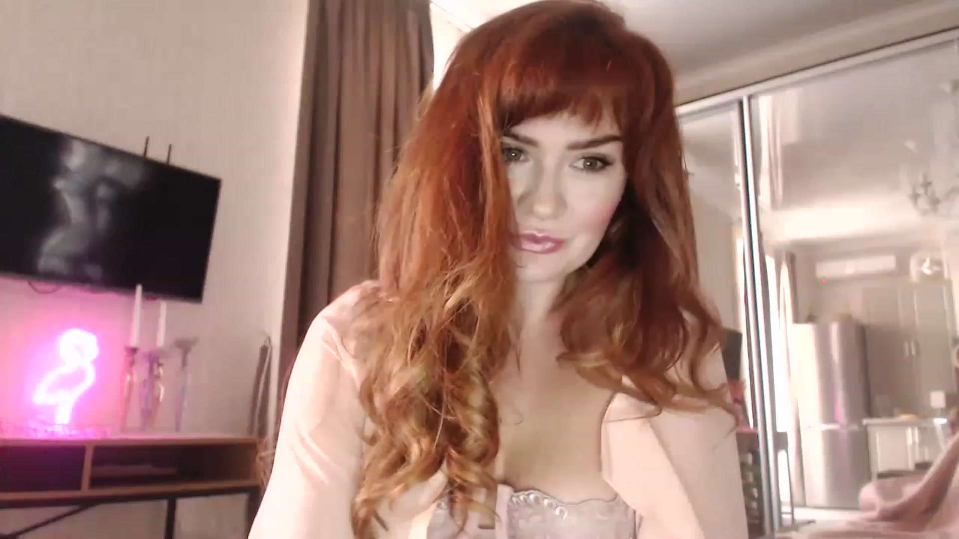 Gallery image thumbnail from Golden_Teaser's myfreecams stream on, 11/19/2022, 13:56 image 14 of 20