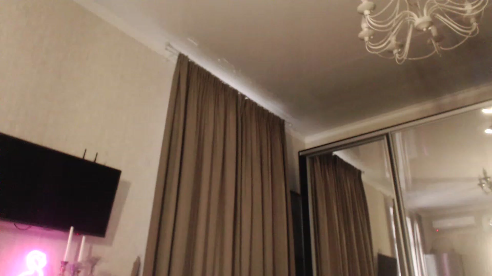 Gallery image thumbnail from Golden_Teaser's myfreecams stream on, 11/19/2022, 14:38 image 10 of 20
