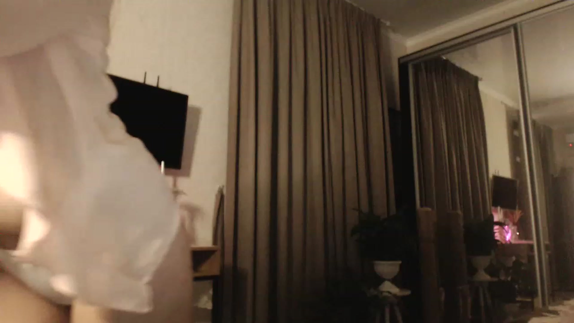 Gallery image thumbnail from Golden_Teaser's myfreecams stream on, 11/19/2022, 16:50 image 8 of 20