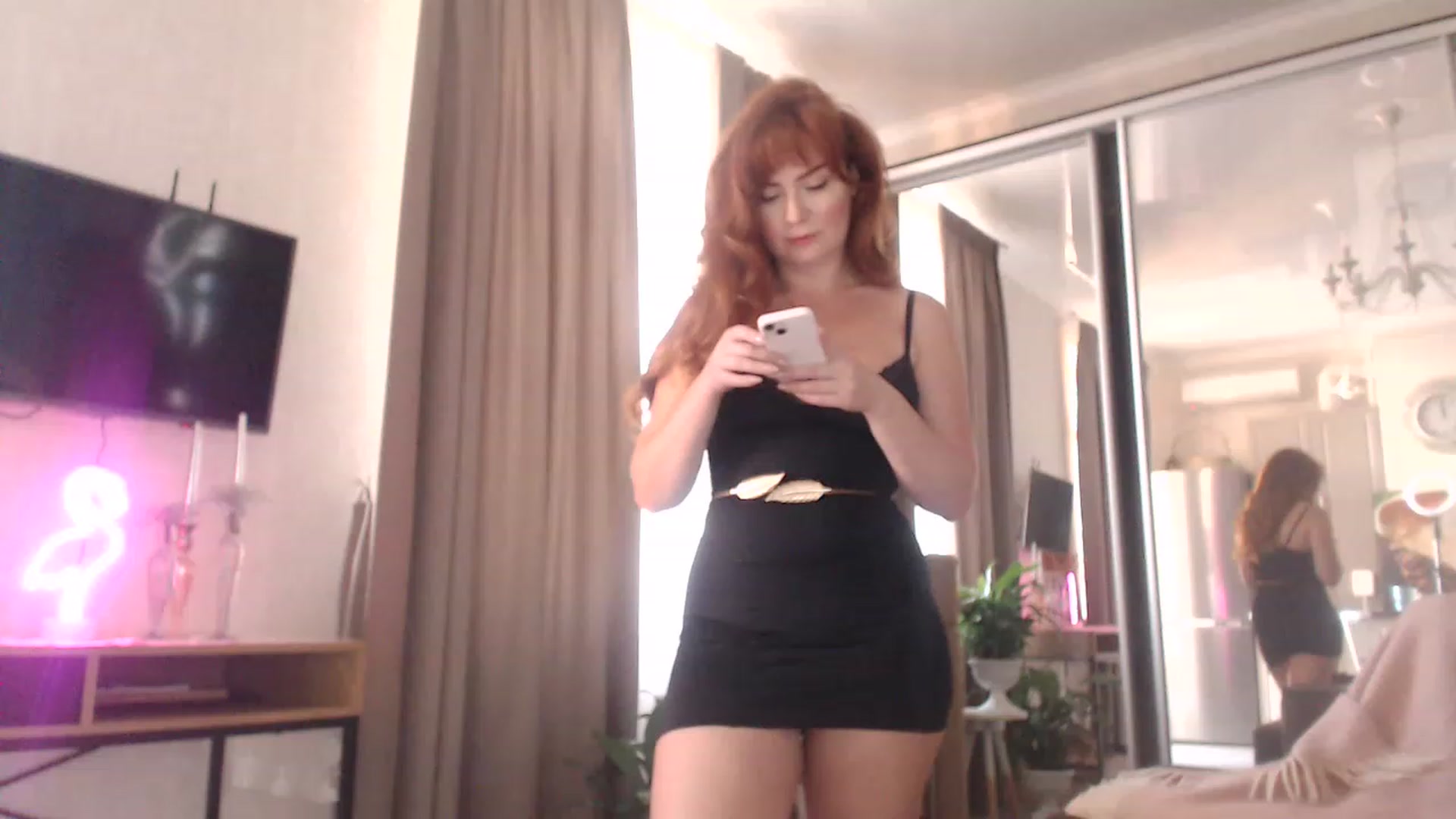 Gallery image thumbnail from Golden_Teaser's myfreecams stream on, 11/22/2022, 13:58 image 16 of 20