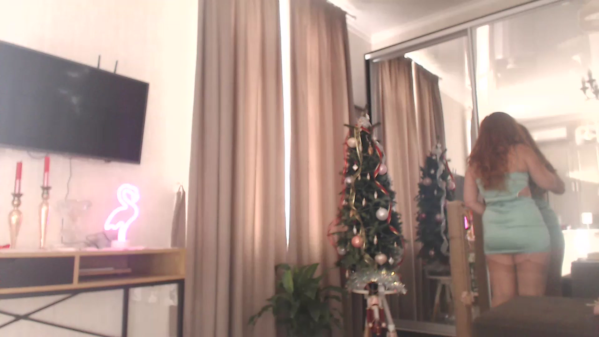 Gallery image thumbnail from Golden_Teaser's myfreecams stream on, 12/26/2022, 13:36 image 2 of 20