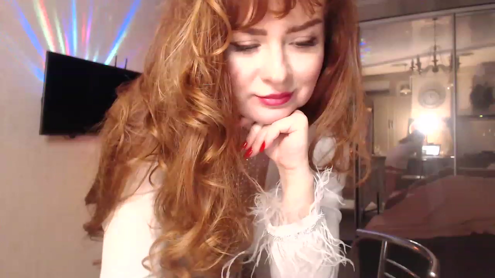 Gallery image thumbnail from Golden_Teaser's myfreecams stream on, 12/31/2022, 23:00 image 10 of 20