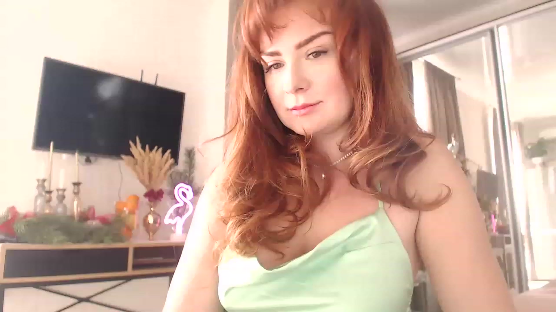 Gallery image thumbnail from Golden_Teaser's myfreecams stream on, 01/01/2023, 10:40 image 18 of 20