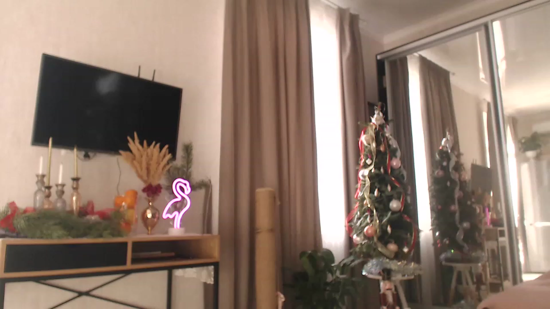 Gallery image thumbnail from Golden_Teaser's myfreecams stream on, 01/01/2023, 10:40 image 13 of 20