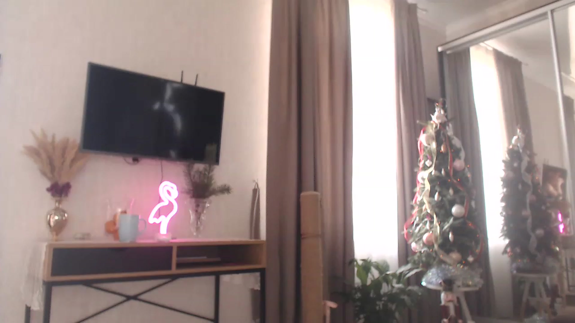 Gallery image thumbnail from Golden_Teaser's myfreecams stream on, 01/02/2023, 12:09 image 8 of 20