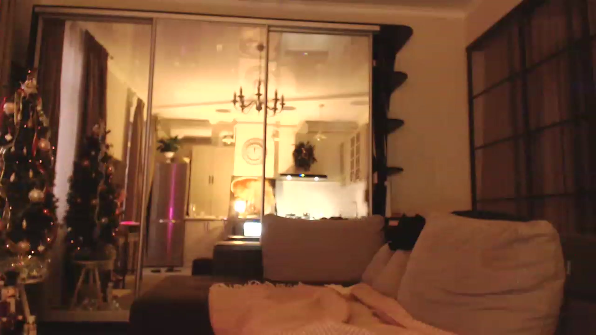 Gallery image thumbnail from Golden_Teaser's myfreecams stream on, 01/02/2023, 15:02 image 15 of 20