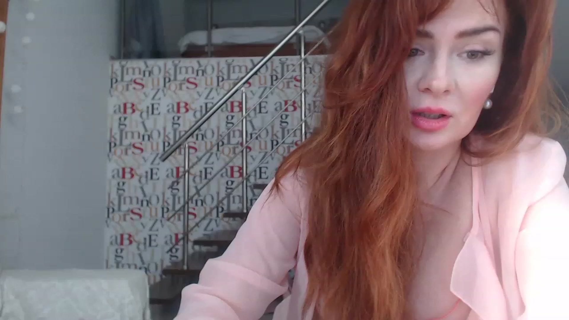 Gallery image thumbnail from Golden_Teaser's myfreecams stream on, 02/13/2023, 13:52 image 18 of 20