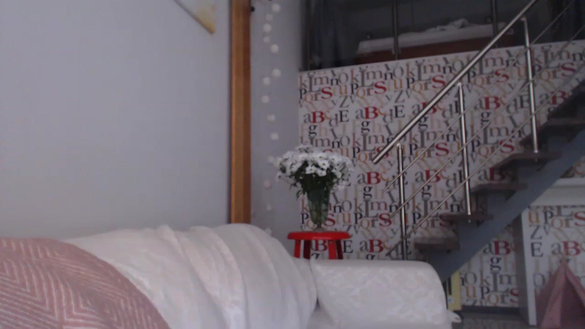 Gallery image thumbnail from Golden_Teaser's myfreecams stream on, 02/20/2023, 16:24 image 15 of 20