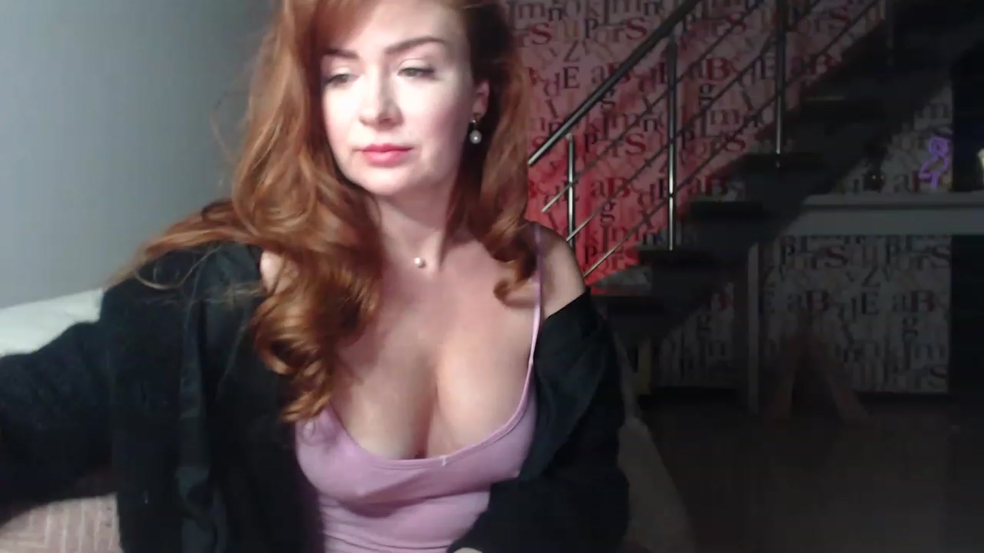 Gallery image thumbnail from Golden_Teaser's myfreecams stream on, 02/25/2023, 17:49 image 17 of 20