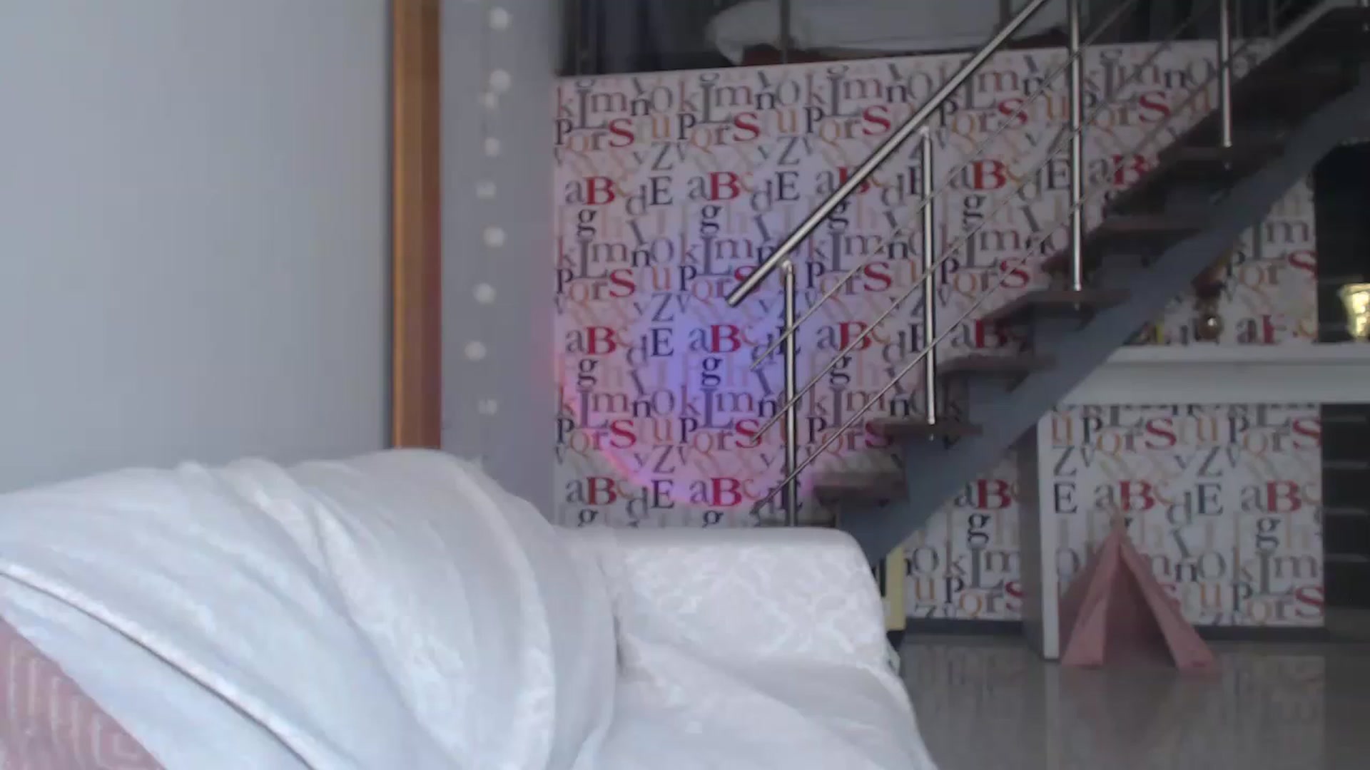 Gallery image thumbnail from Golden_Teaser's myfreecams stream on, 02/26/2023, 14:03 image 4 of 20