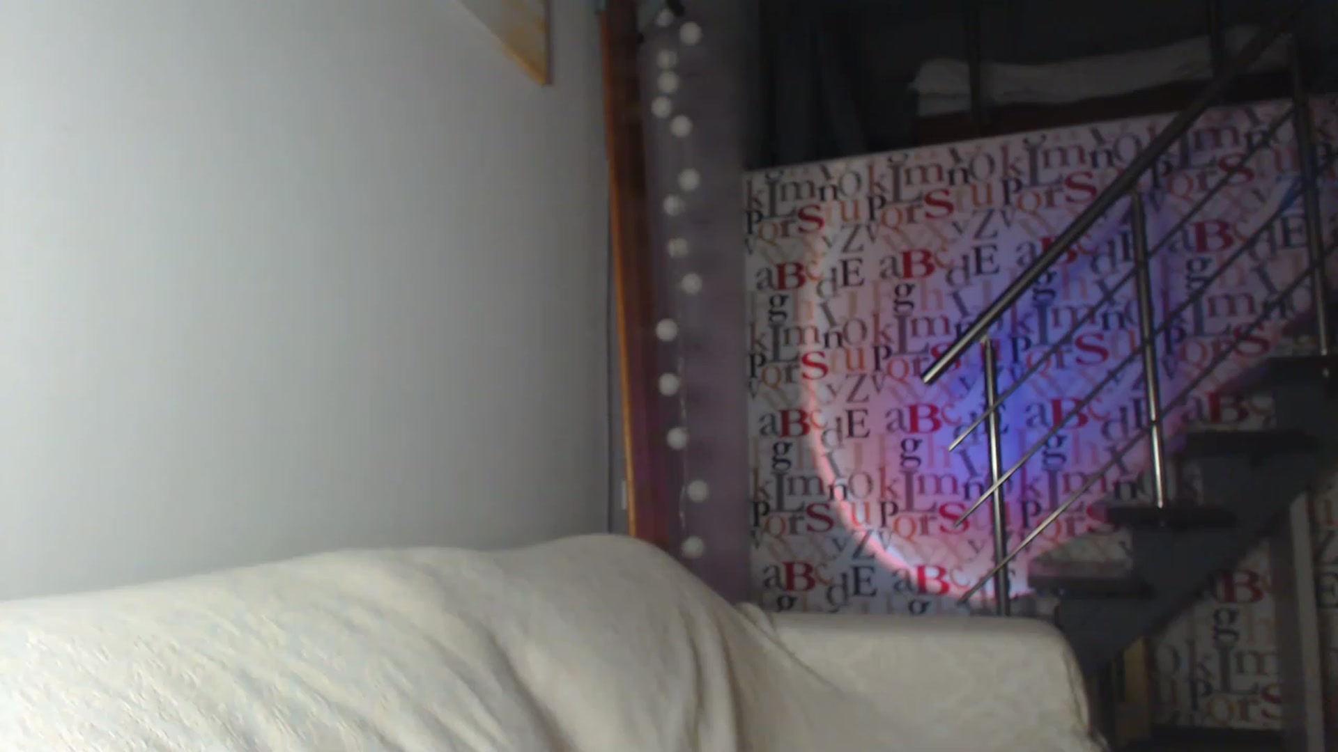 Gallery image thumbnail from Golden_Teaser's myfreecams stream on, 03/13/2023, 17:01 image 11 of 20