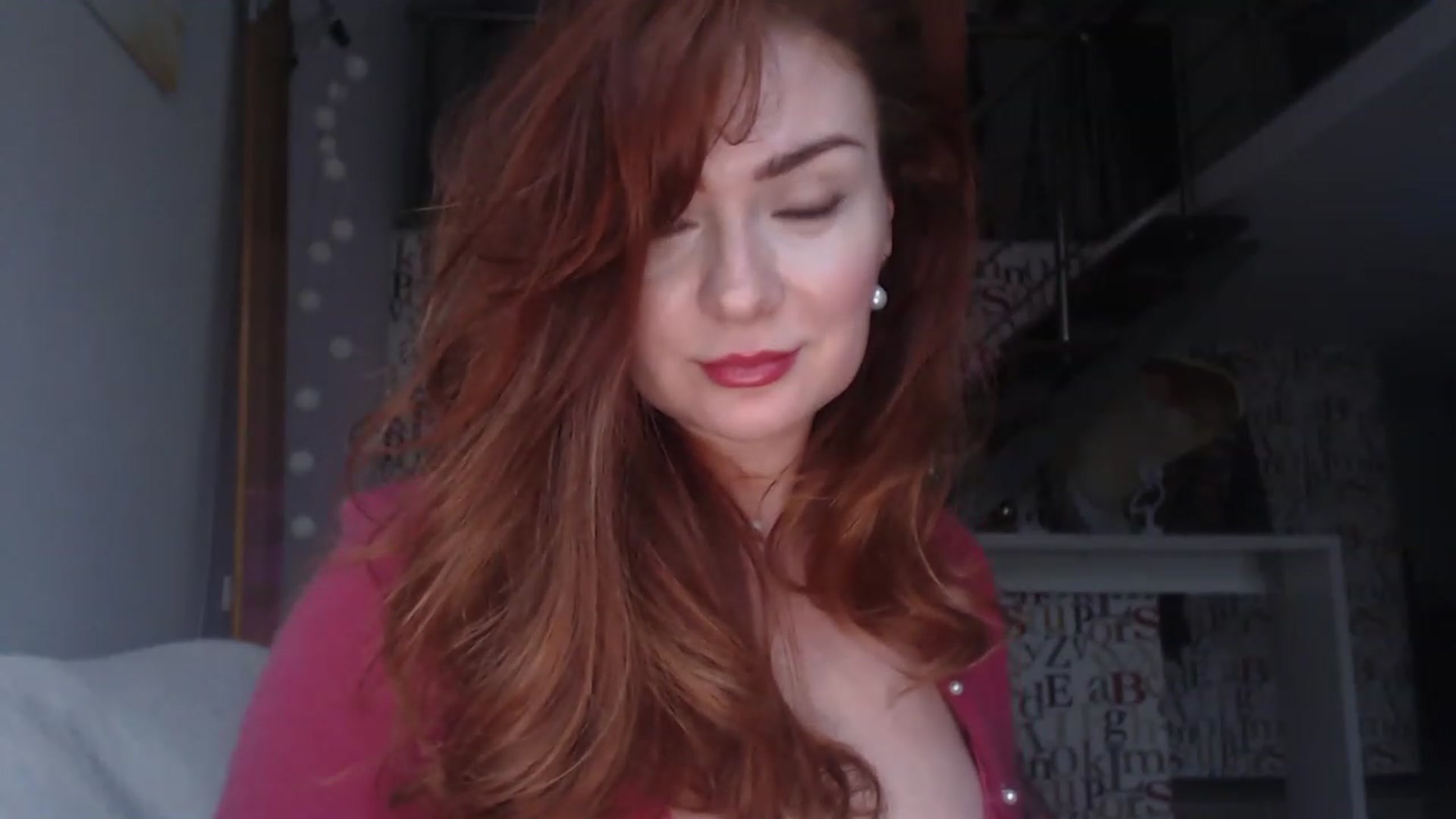 Gallery image thumbnail from Golden_Teaser's myfreecams stream on, 03/18/2023, 15:32 image 19 of 20