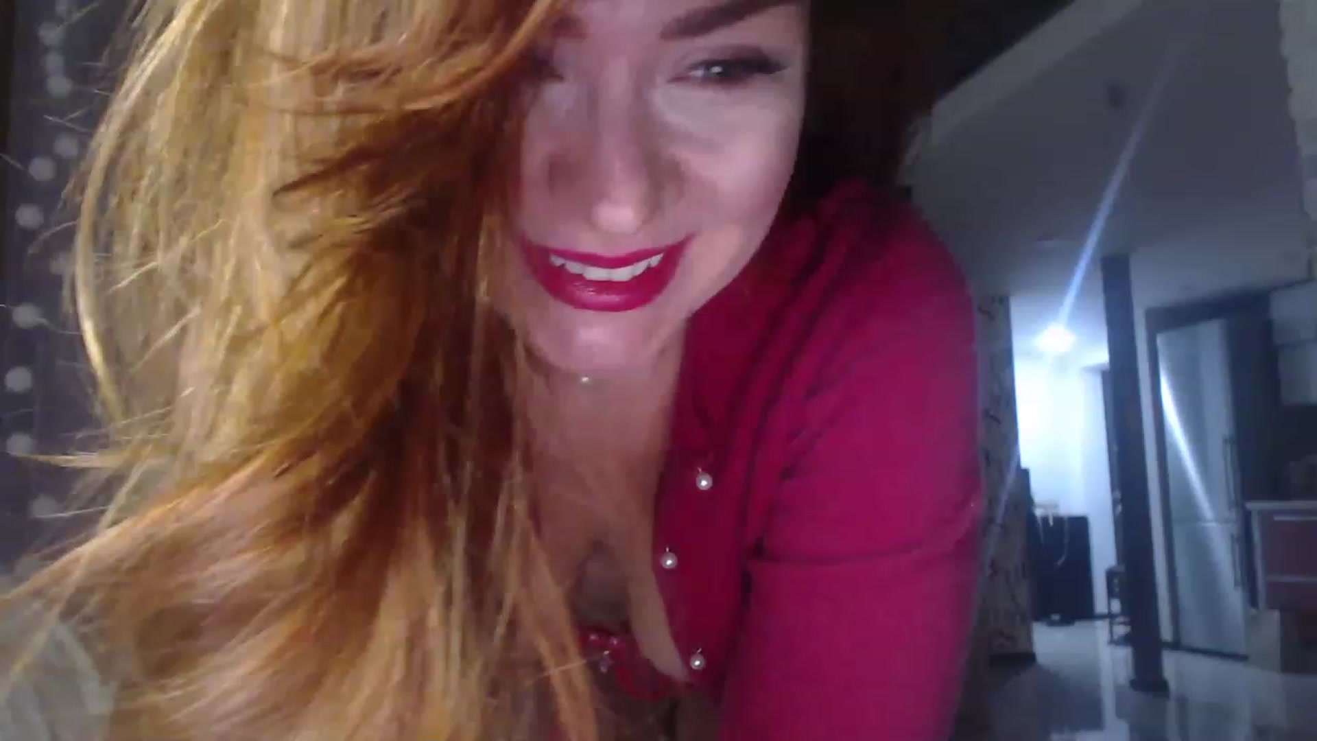 Gallery image thumbnail from Golden_Teaser's myfreecams stream on, 03/18/2023, 18:16 image 8 of 20