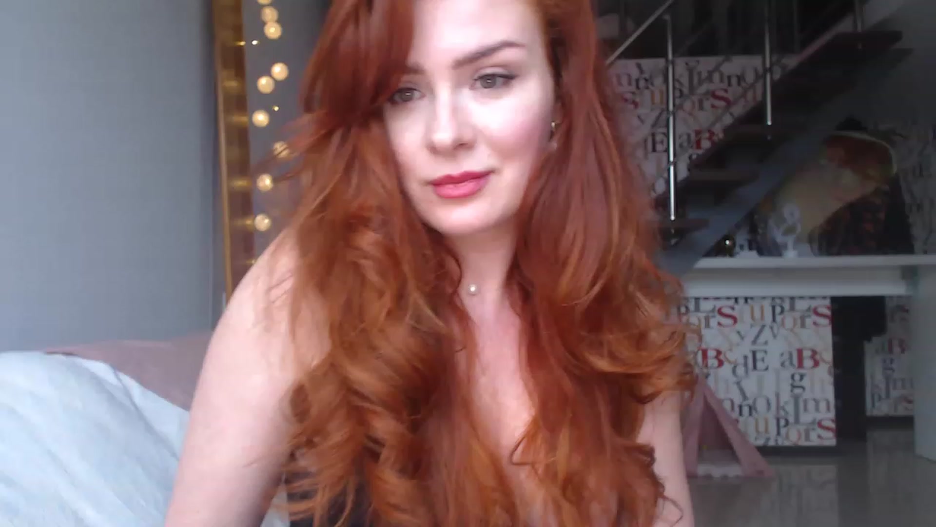 Gallery image thumbnail from Golden_Teaser's myfreecams stream on, 03/29/2023, 16:33 image 1 of 20