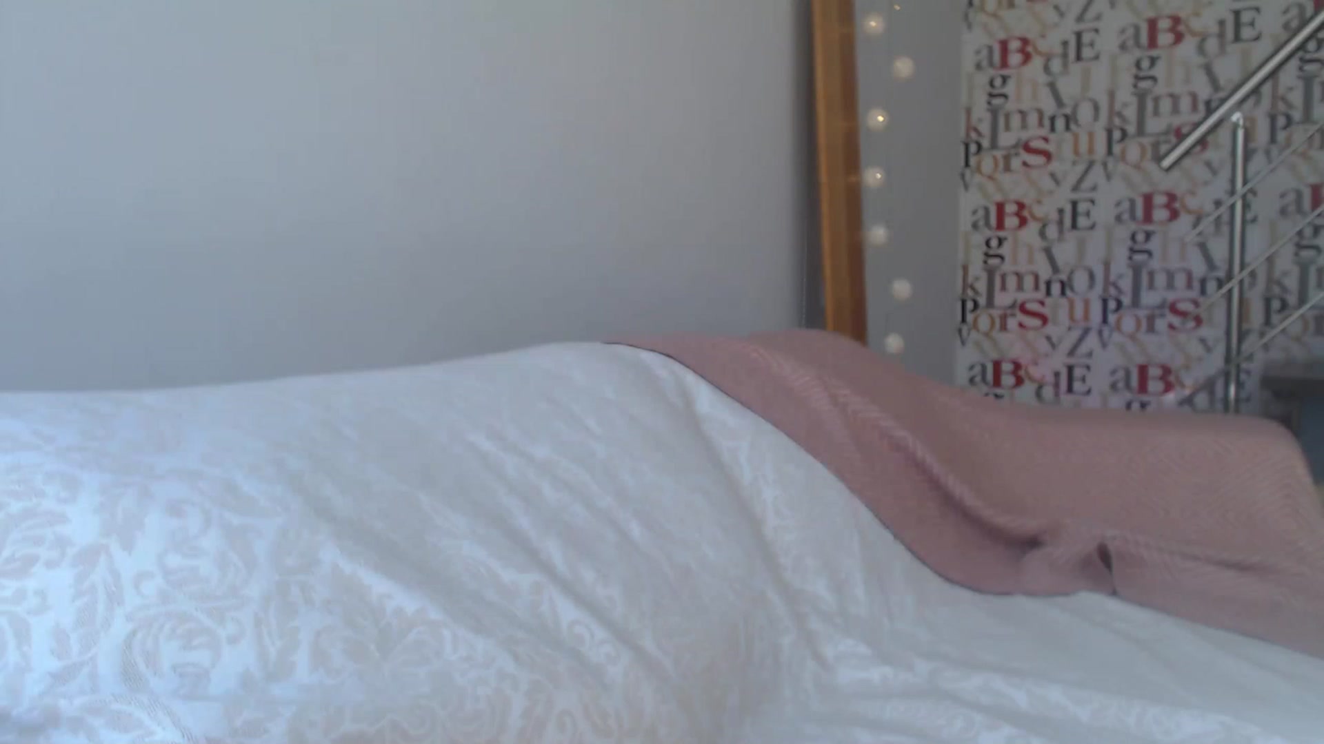 Gallery image thumbnail from Golden_Teaser's myfreecams stream on, 03/30/2023, 11:38 image 20 of 20