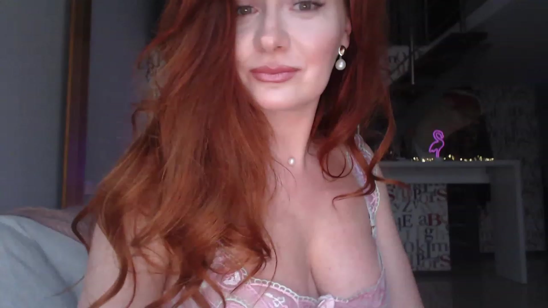 Gallery image thumbnail from Golden_Teaser's myfreecams stream on, 04/01/2023, 15:58 image 4 of 20