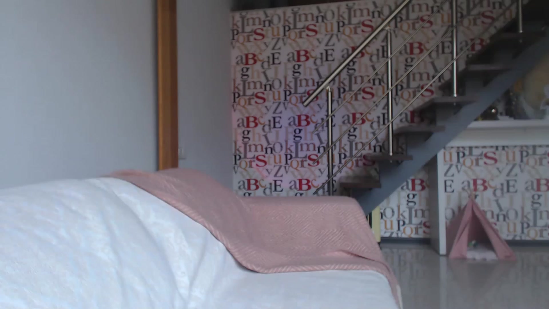 Gallery image thumbnail from Golden_Teaser's myfreecams stream on, 04/02/2023, 14:16 image 5 of 20